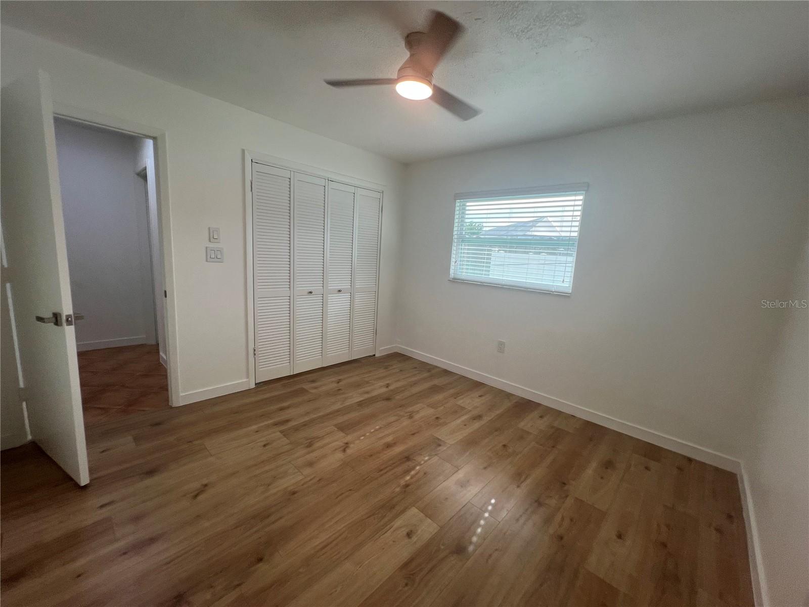 Image 14 of 27 For 21371 Knollwood Avenue