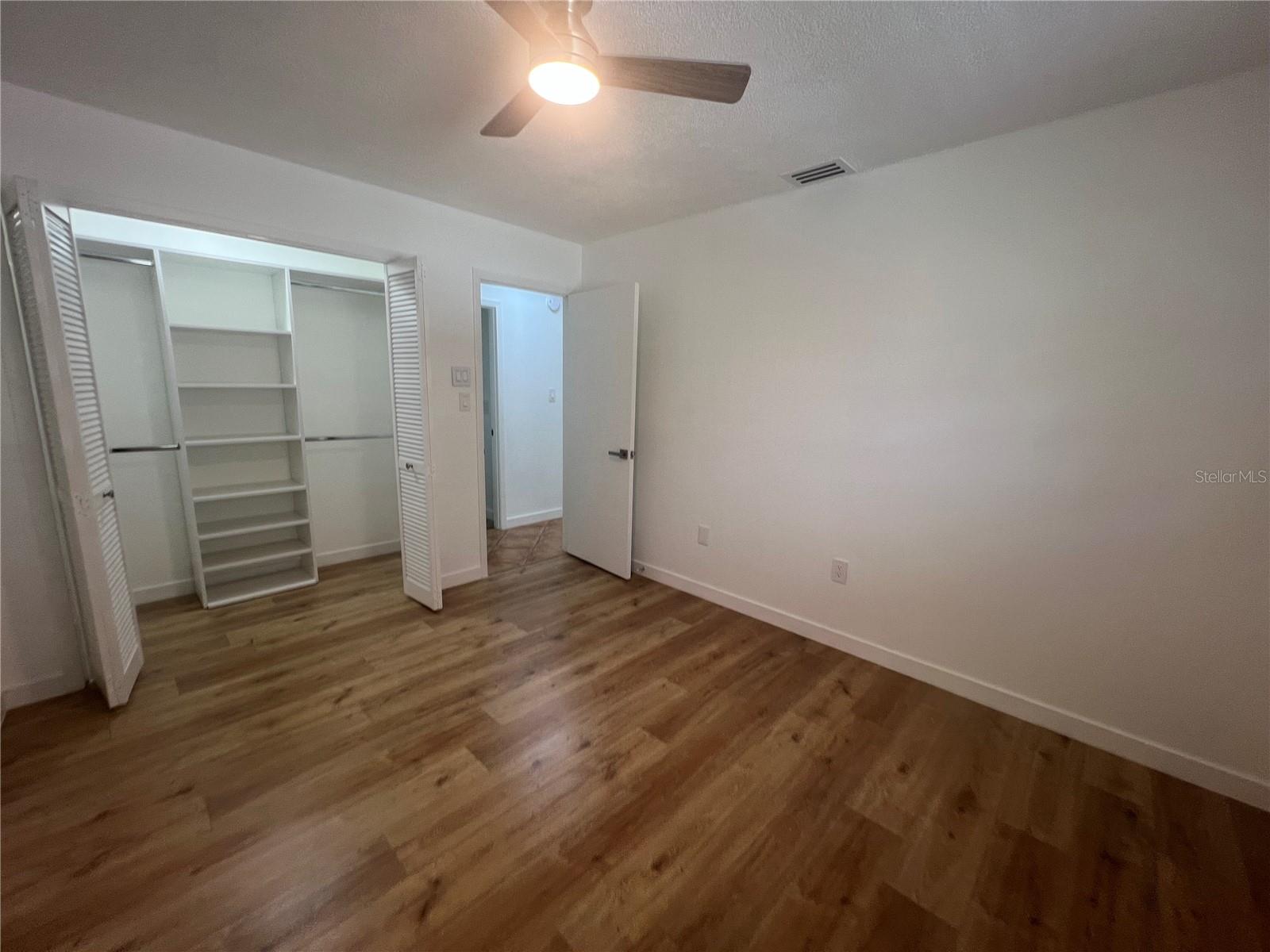 Image 20 of 27 For 21371 Knollwood Avenue