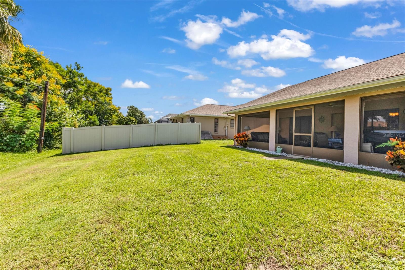 Image 41 of 55 For 23122 Maclellan Avenue