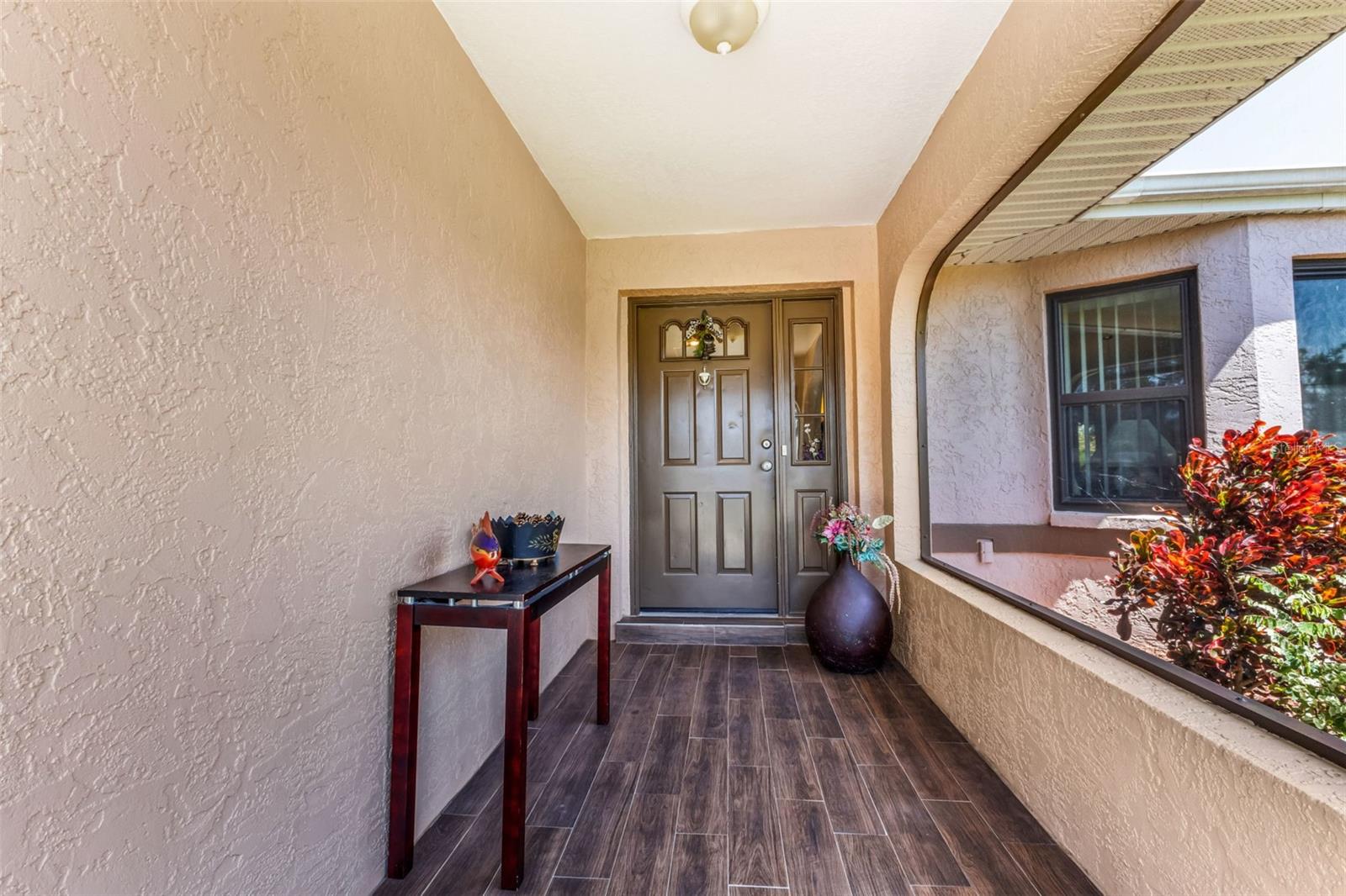 Image 5 of 55 For 23122 Maclellan Avenue