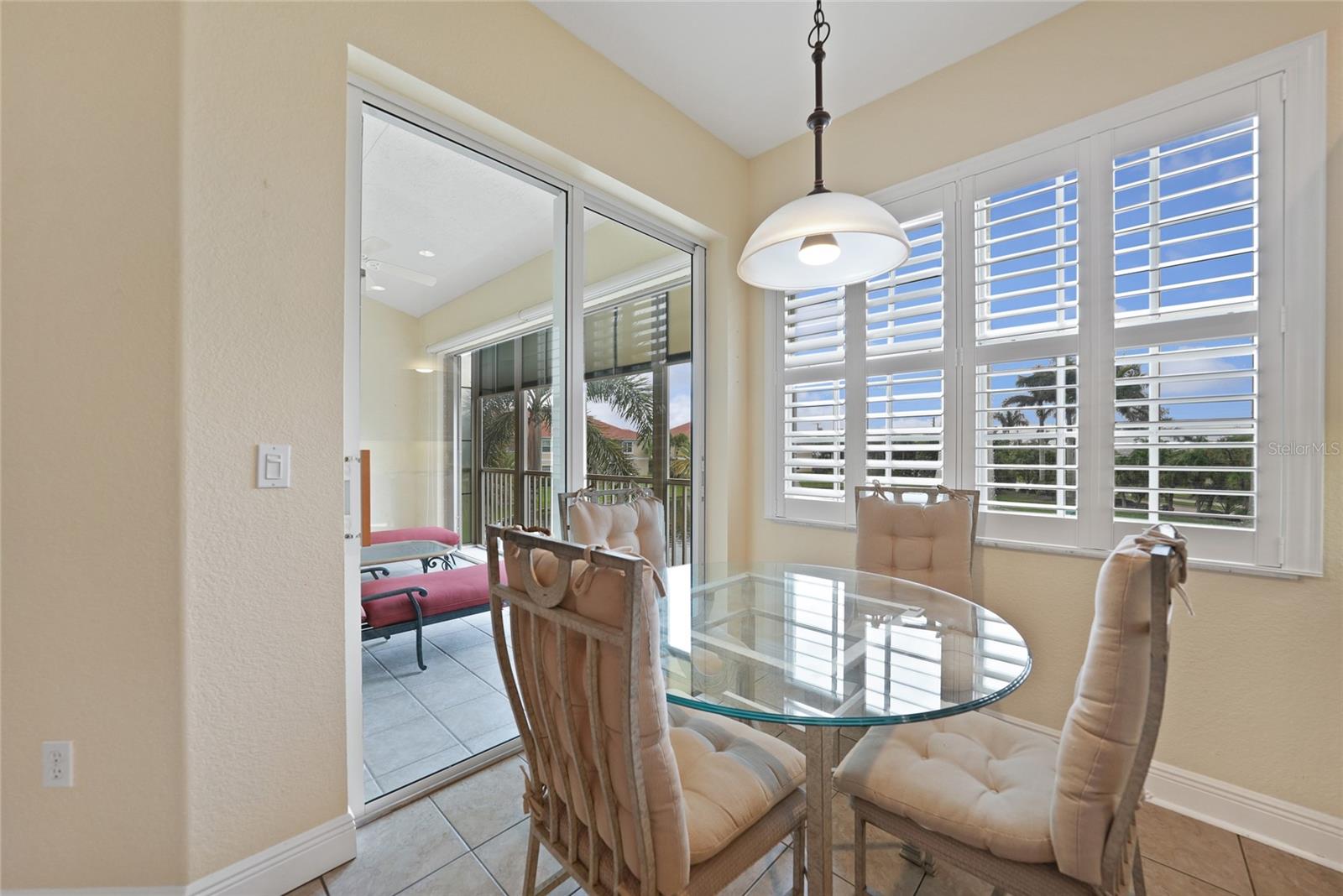 Image 11 of 55 For 2595 Tarpon Cove Drive 1222