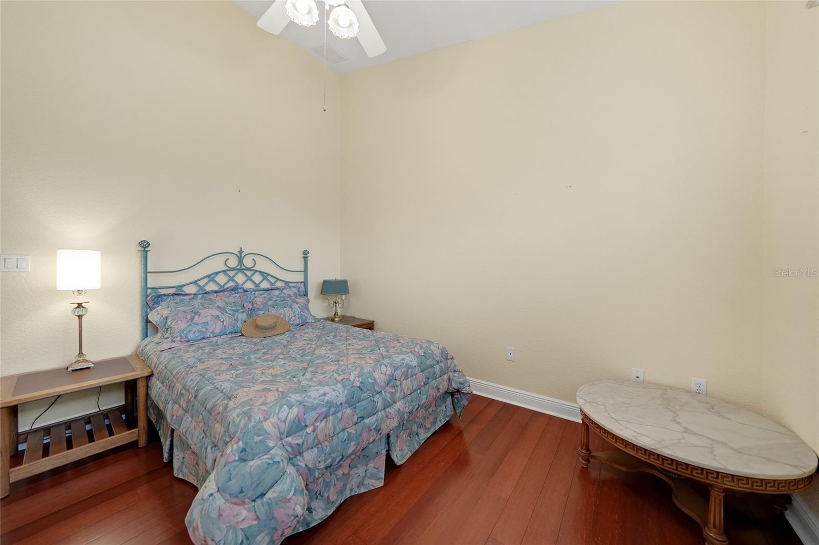 Image 15 of 55 For 2595 Tarpon Cove Drive 1222