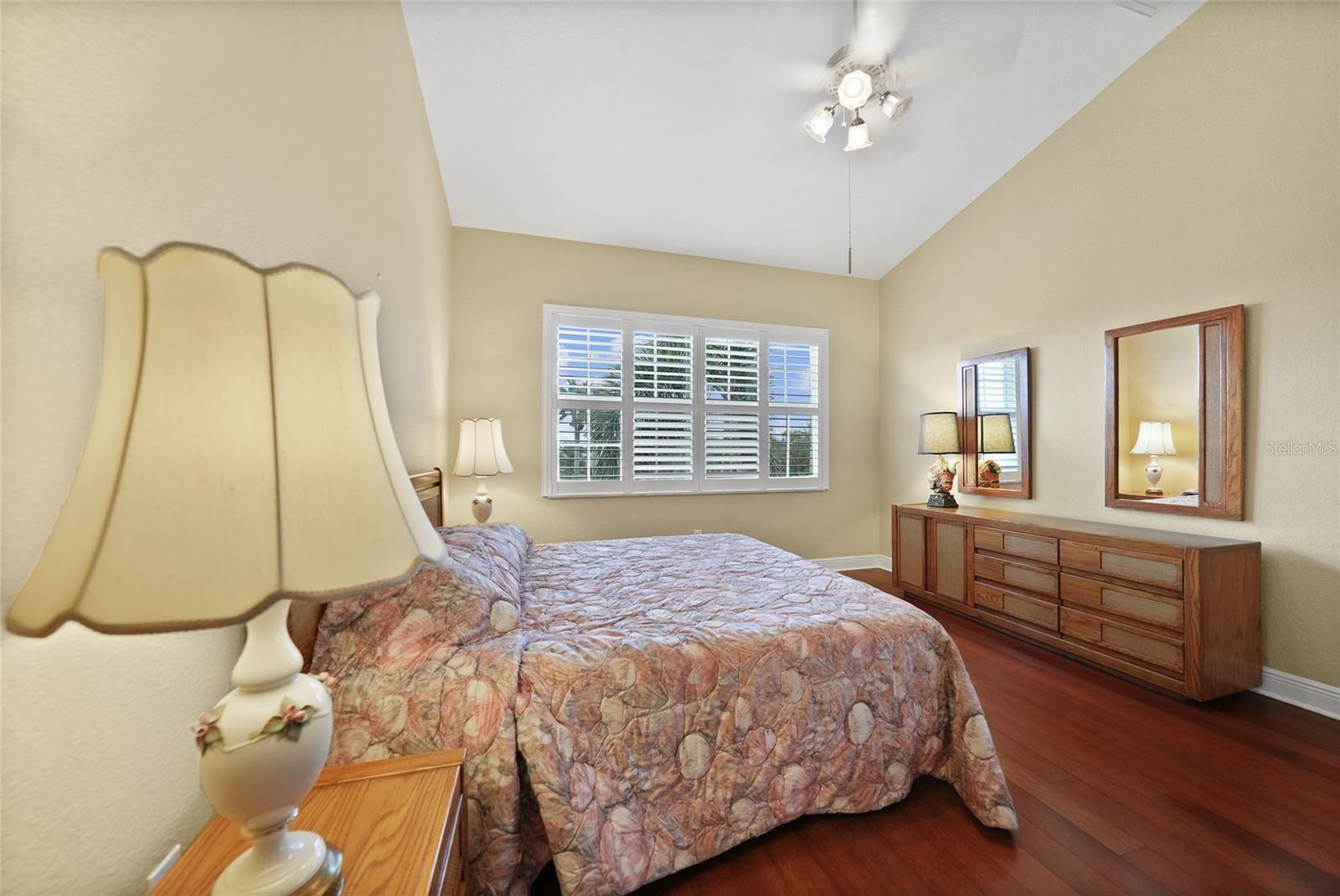 Image 21 of 55 For 2595 Tarpon Cove Drive 1222