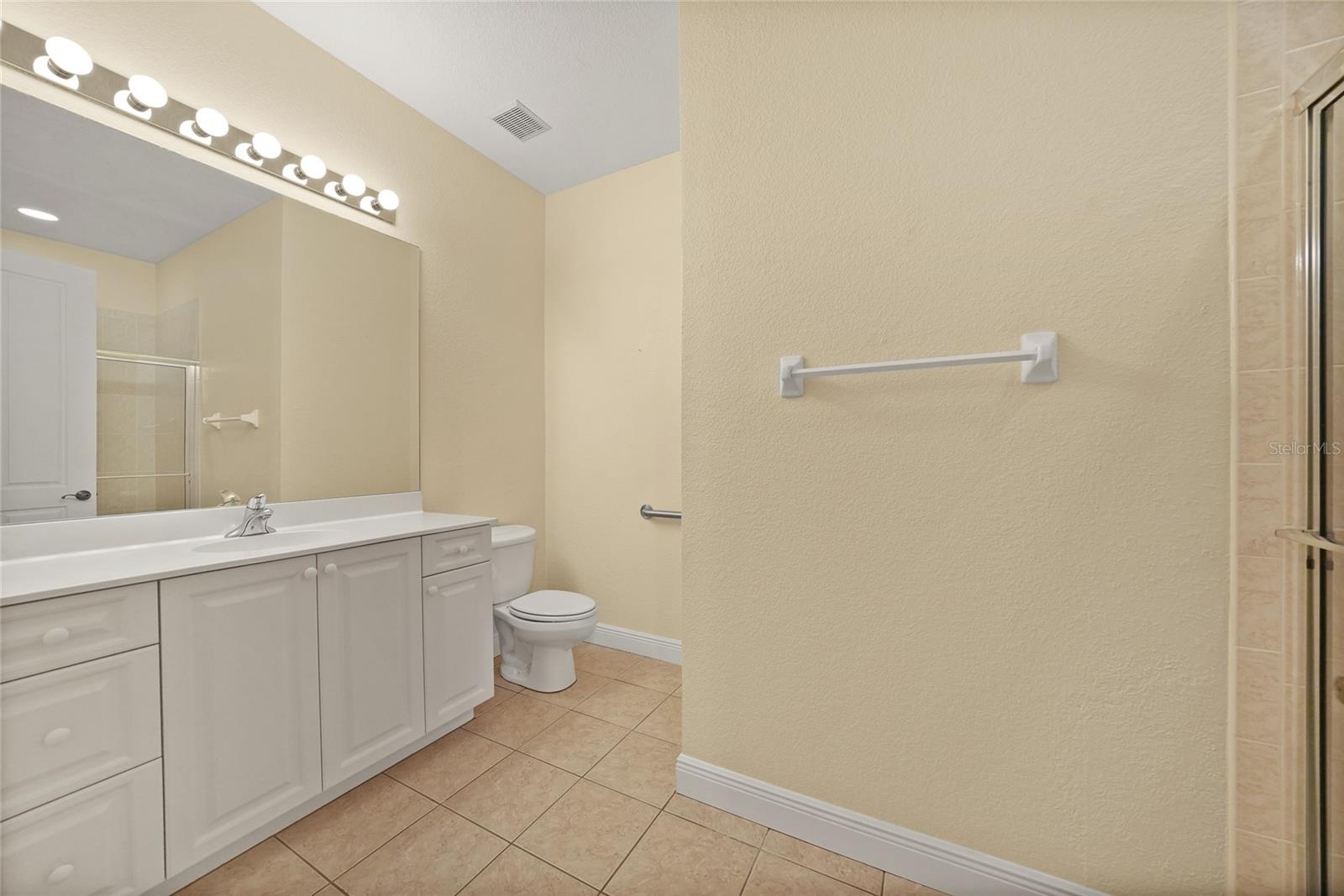 Image 28 of 55 For 2595 Tarpon Cove Drive 1222