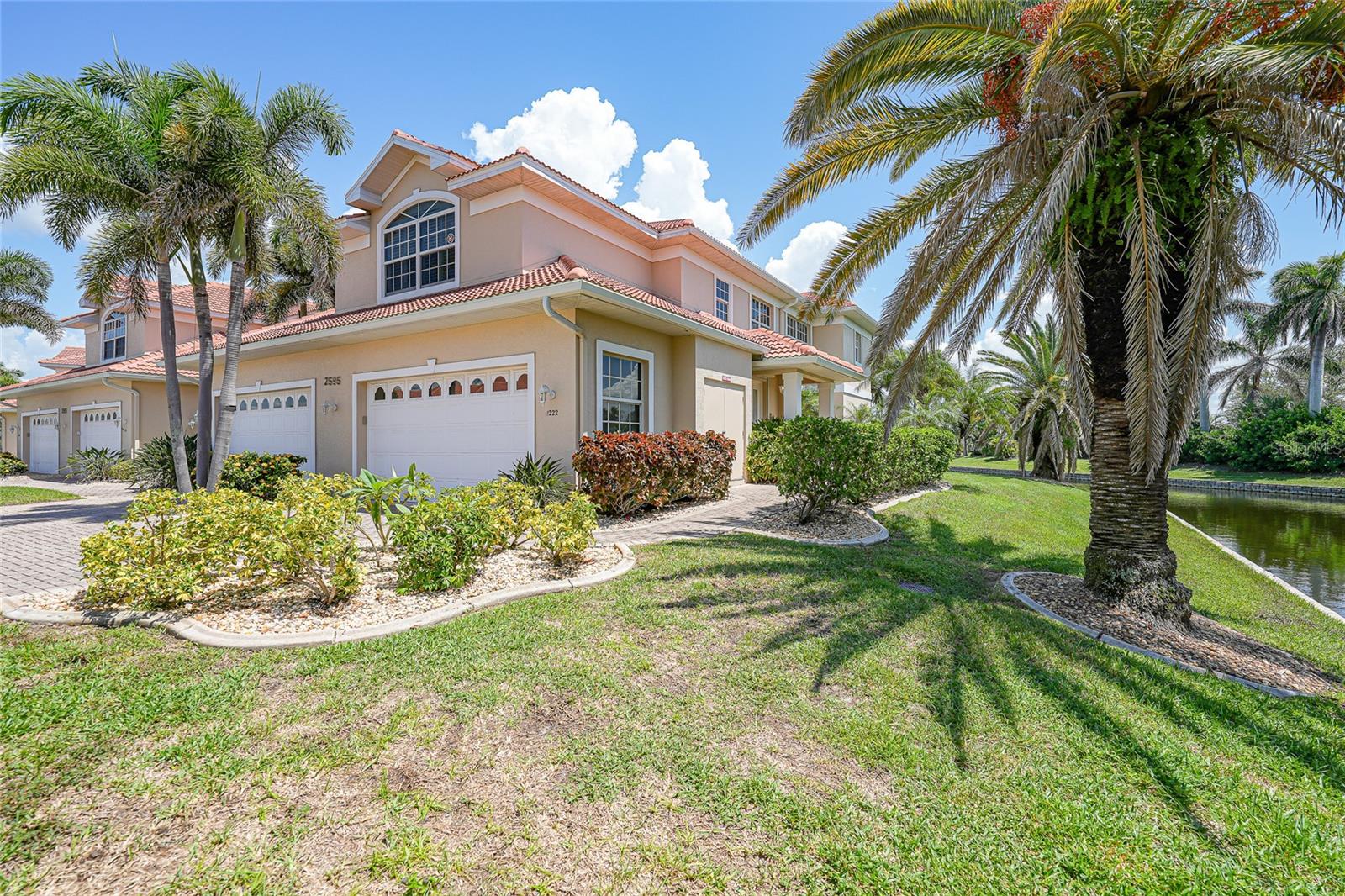 Image 37 of 55 For 2595 Tarpon Cove Drive 1222