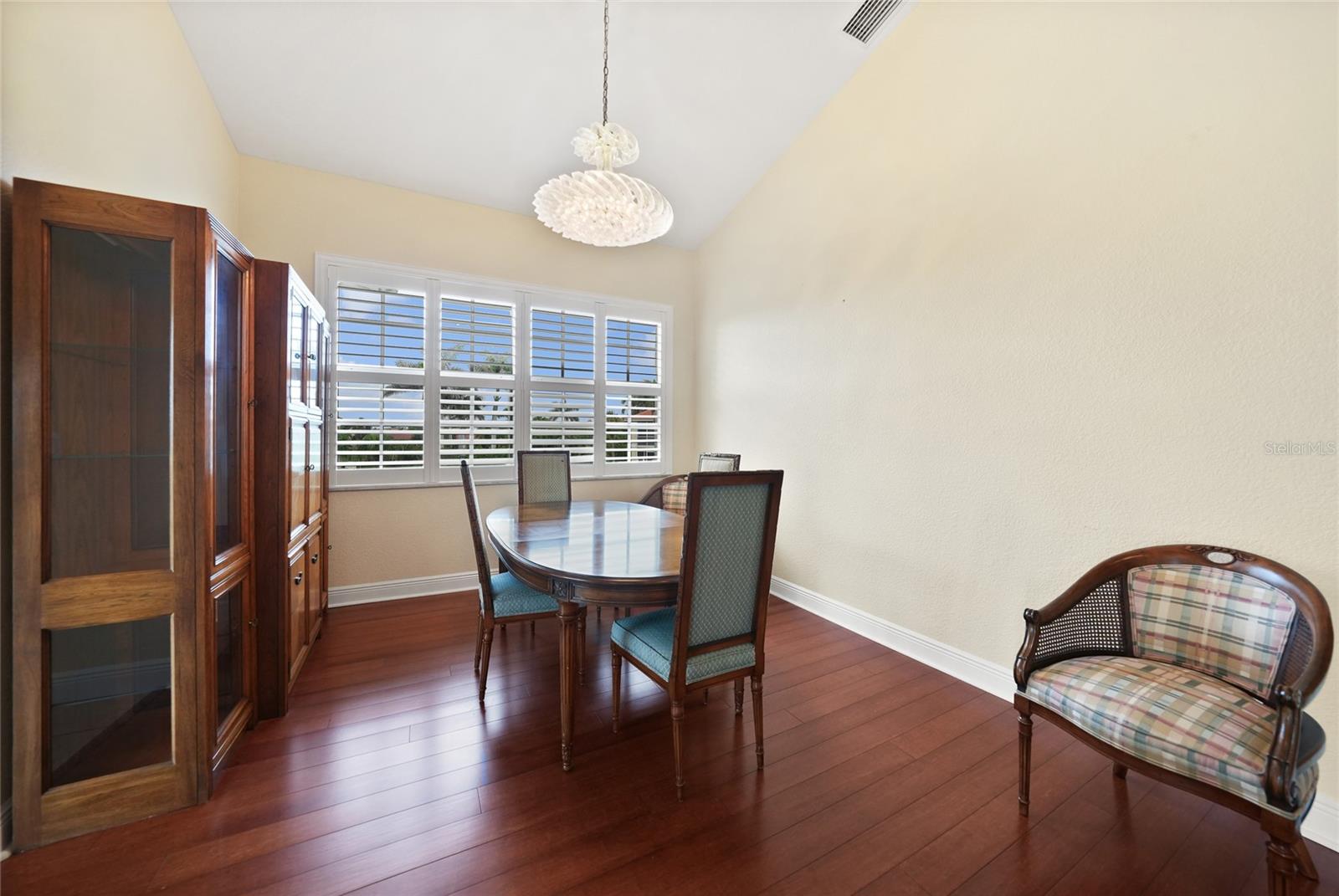 Image 9 of 55 For 2595 Tarpon Cove Drive 1222
