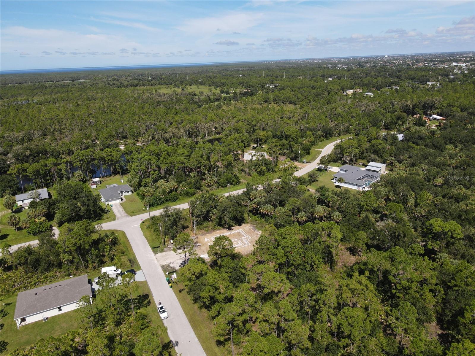 Image 6 of 12 For 27064 Valencia Drive