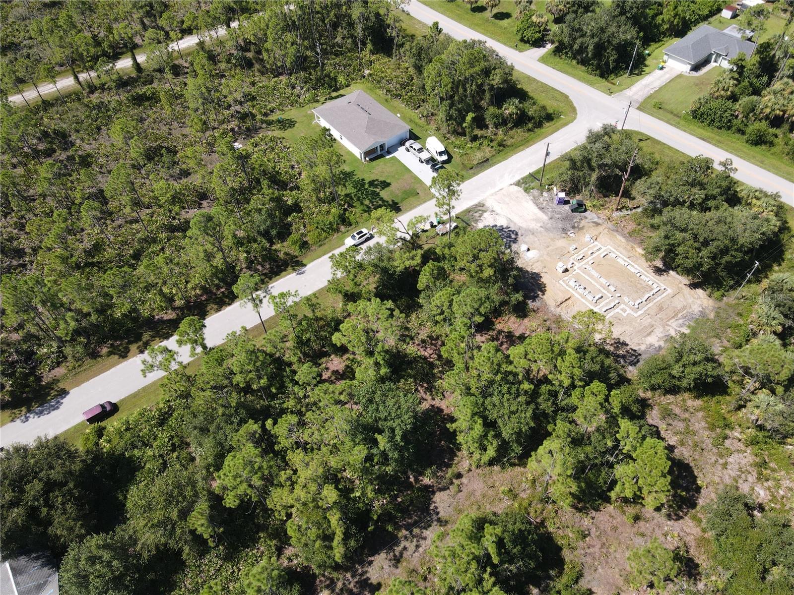 Image 7 of 12 For 27064 Valencia Drive