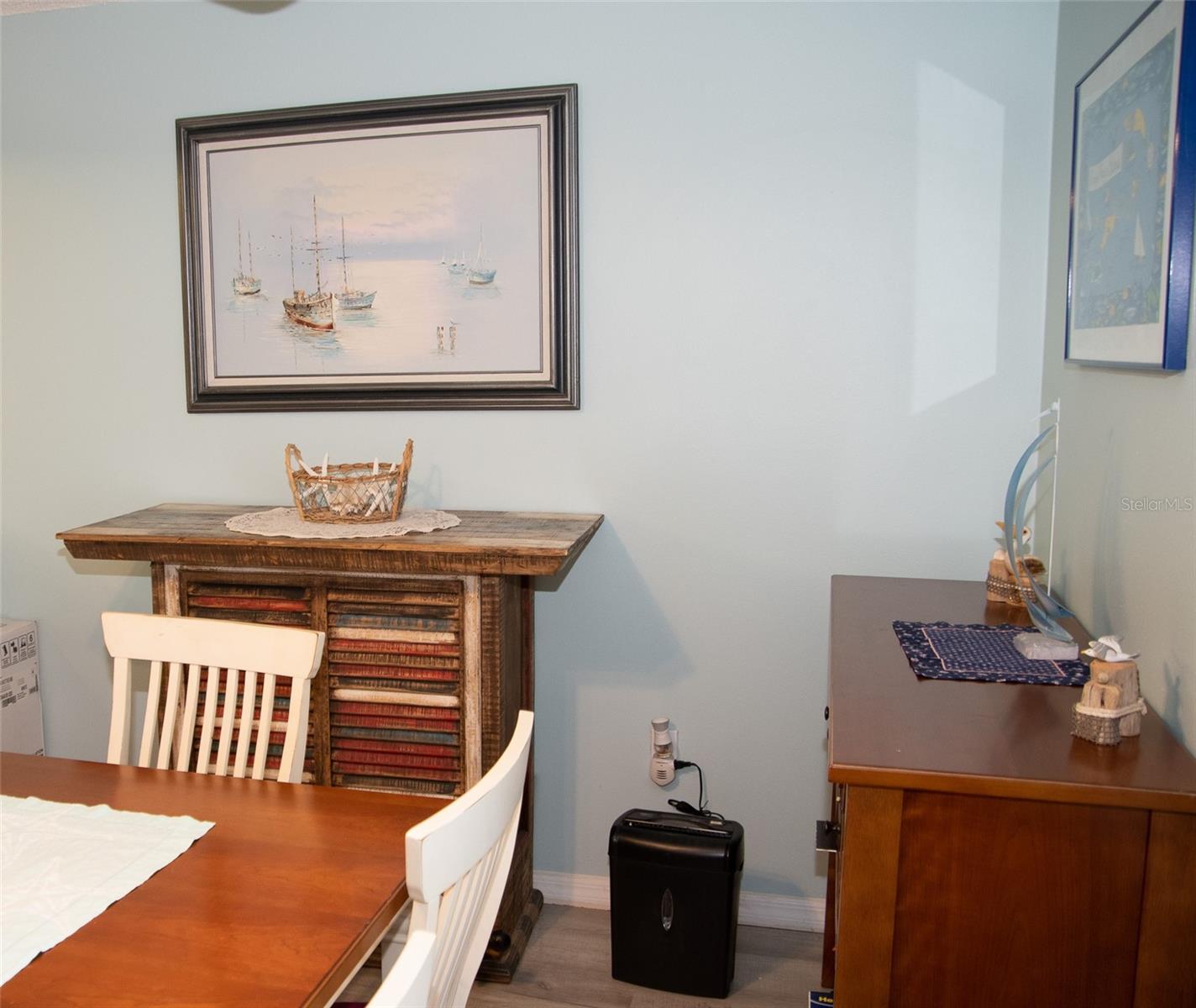 Image 12 of 30 For 23465 Harborview Road 1008