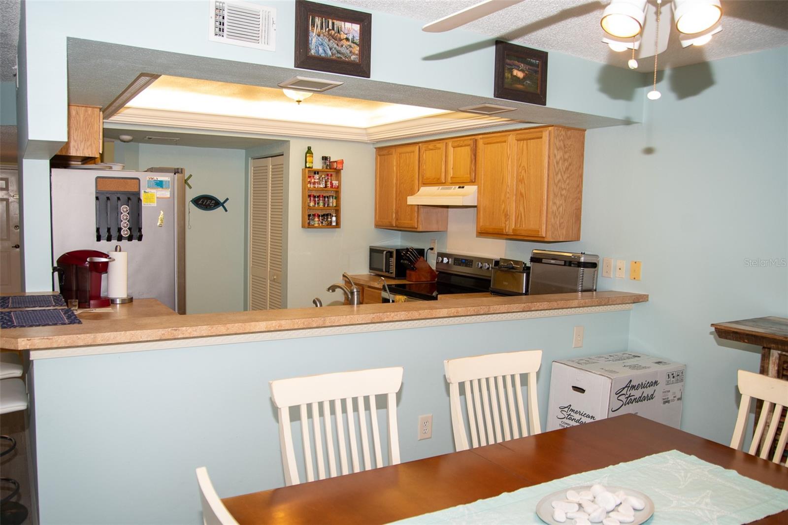 Image 13 of 30 For 23465 Harborview Road 1008