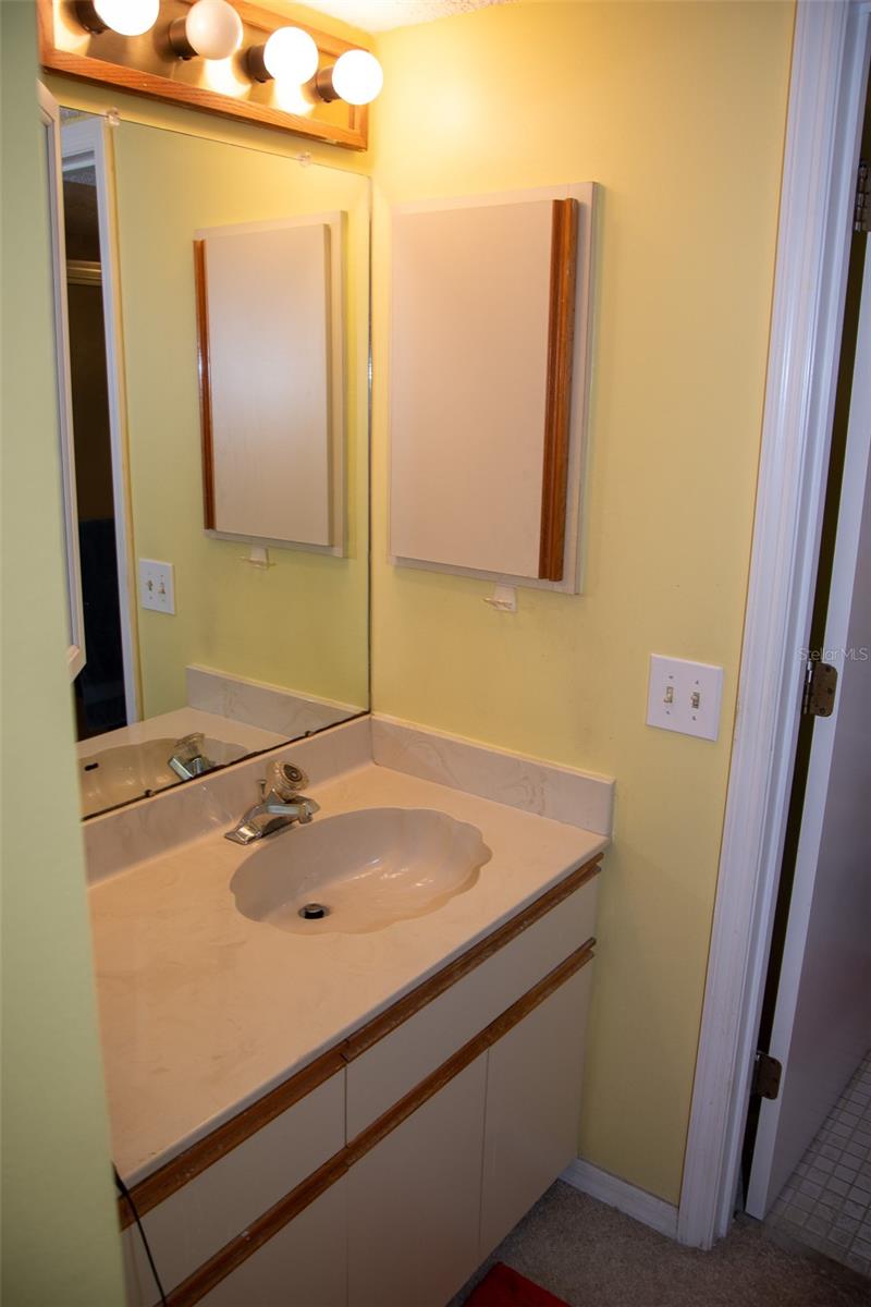 Image 21 of 30 For 23465 Harborview Road 1008