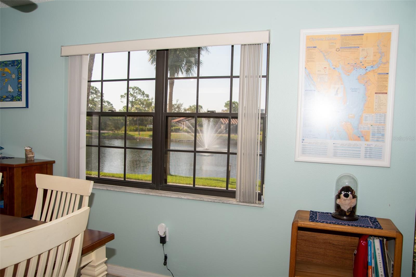 Image 9 of 30 For 23465 Harborview Road 1008