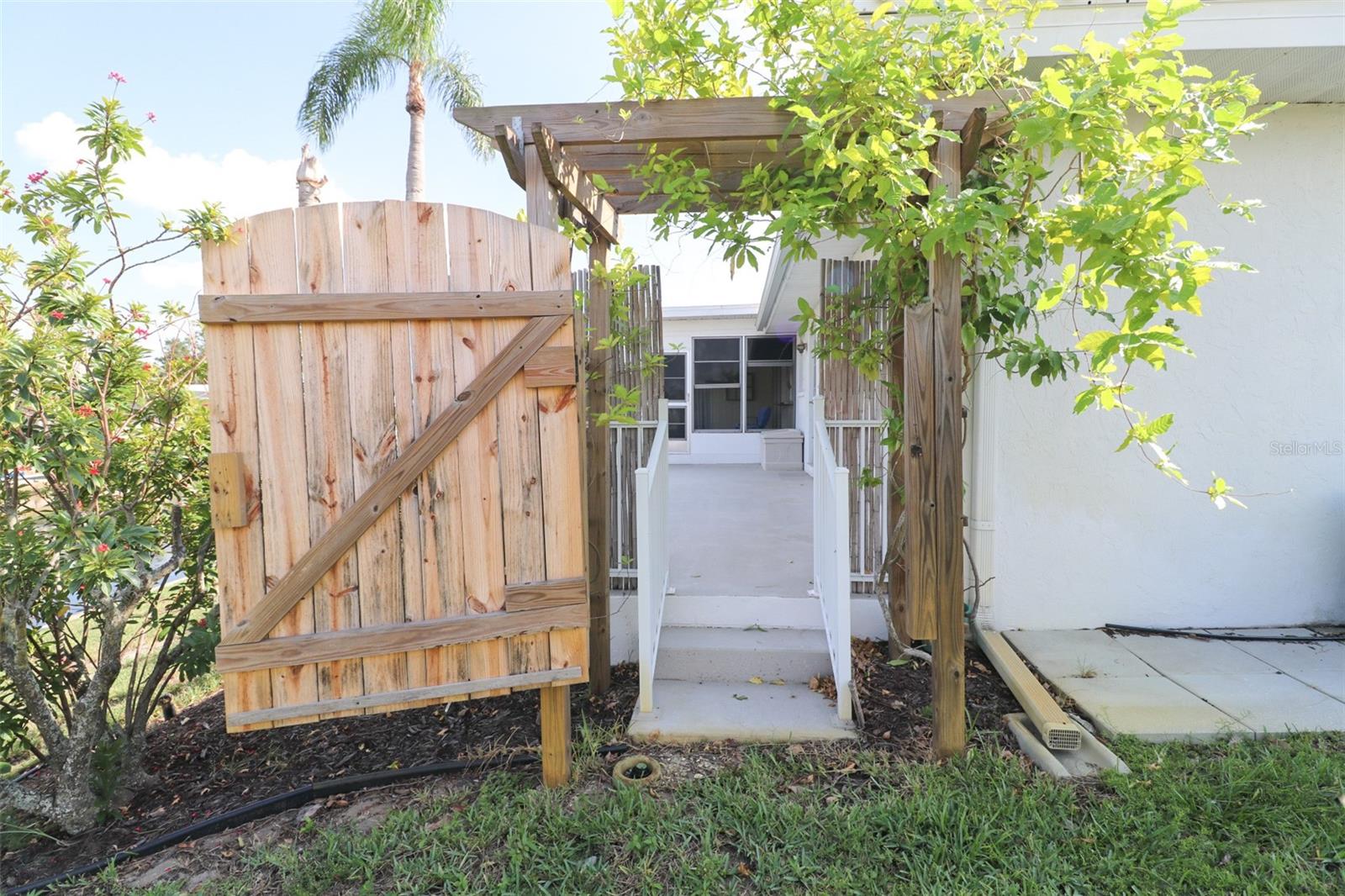 Image 30 of 39 For 4 Casa Rio Drive