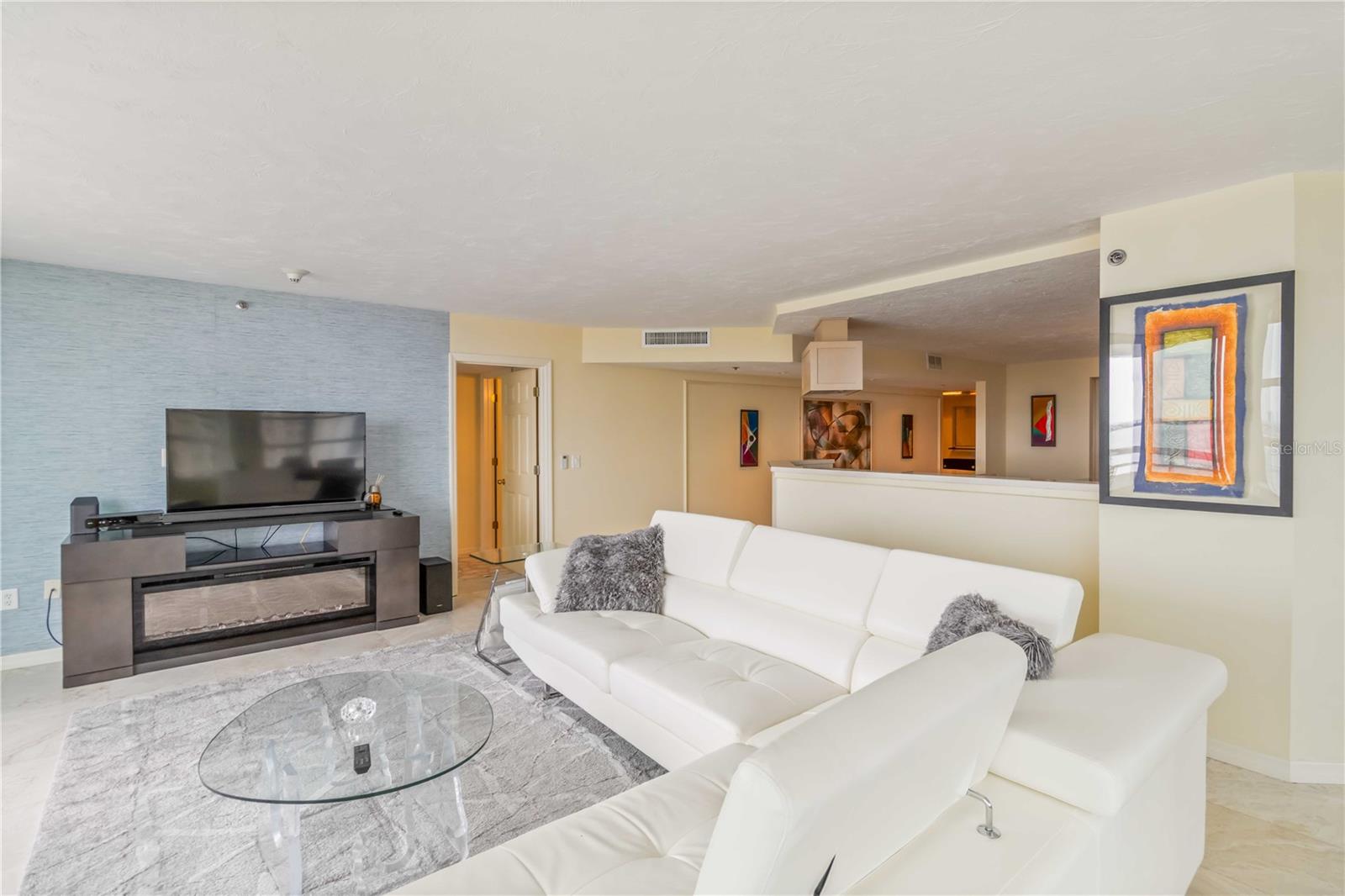 Image 11 of 47 For 888 Blvd Of The Arts  1701