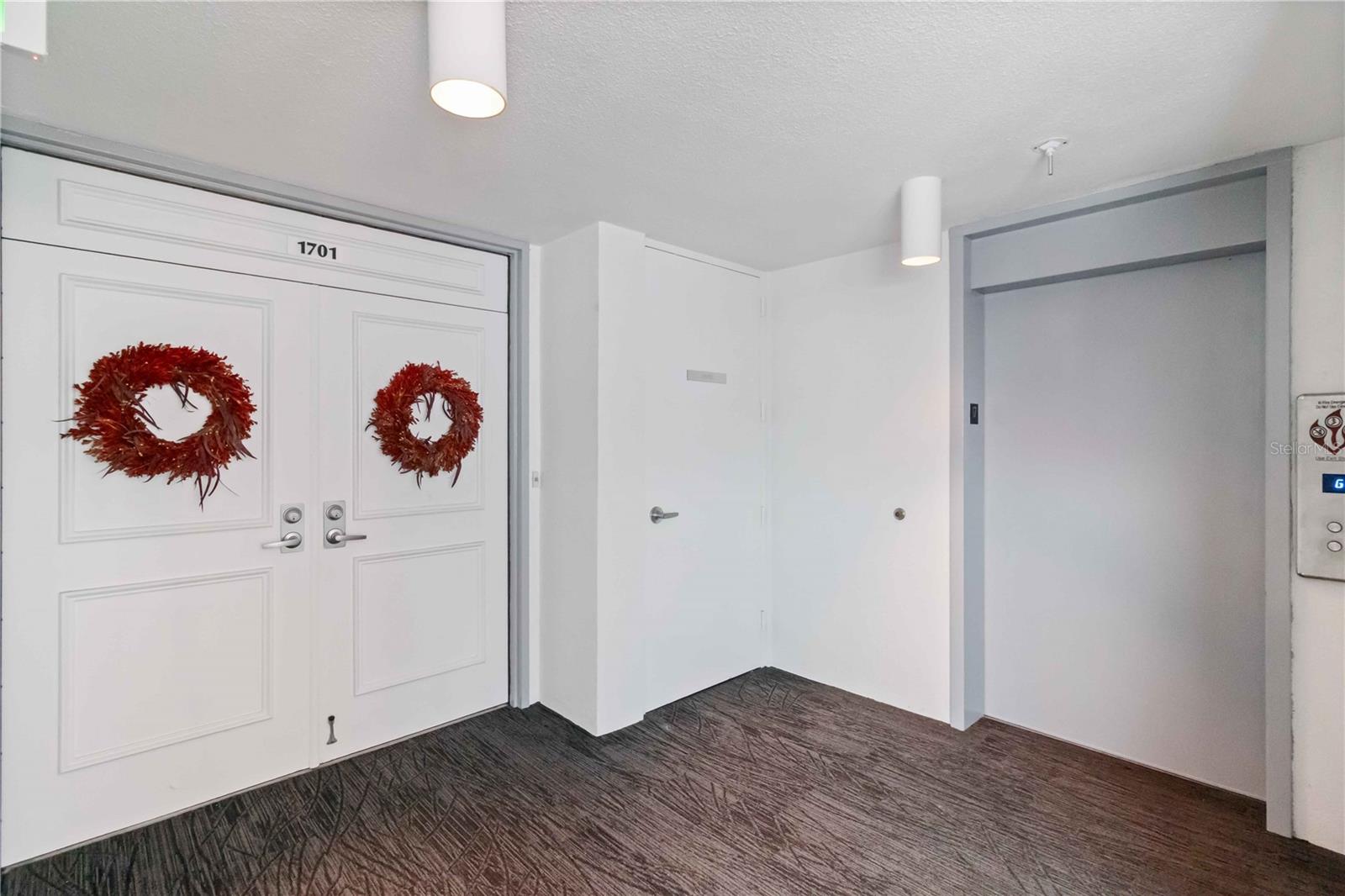 Image 8 of 47 For 888 Blvd Of The Arts  1701