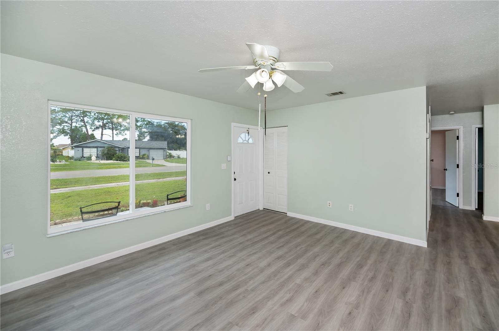 Image 14 of 49 For 3310 Pan American Boulevard
