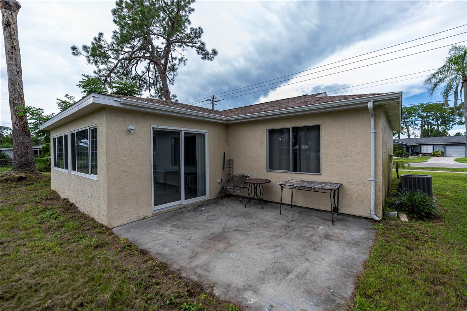 Image 44 of 49 For 3310 Pan American Boulevard
