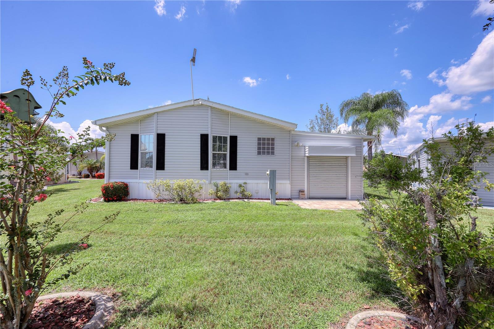 Image 41 of 99 For 2100 Kings Highway 63