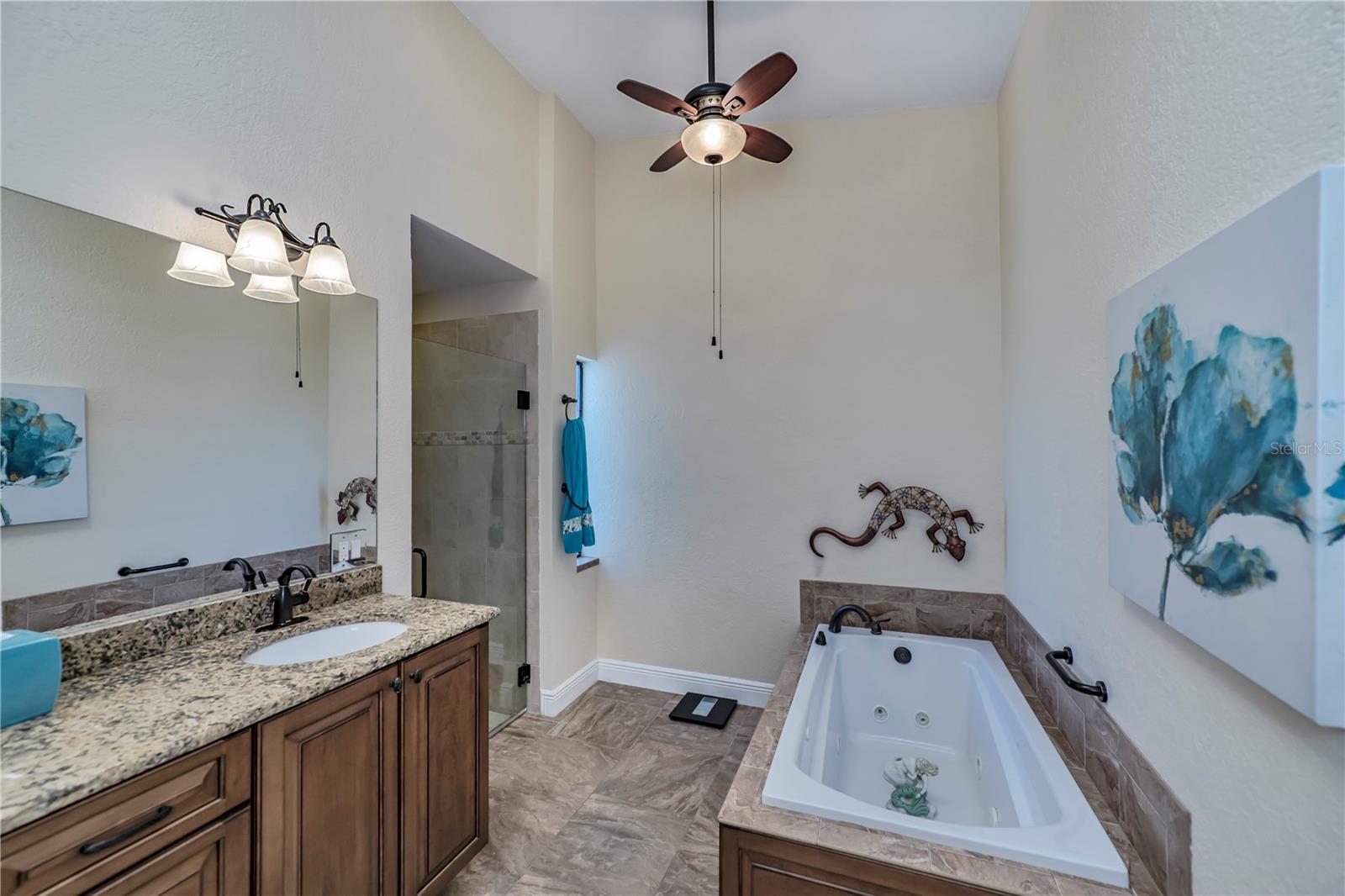 Image 32 of 49 For 1780 Deborah Drive 5