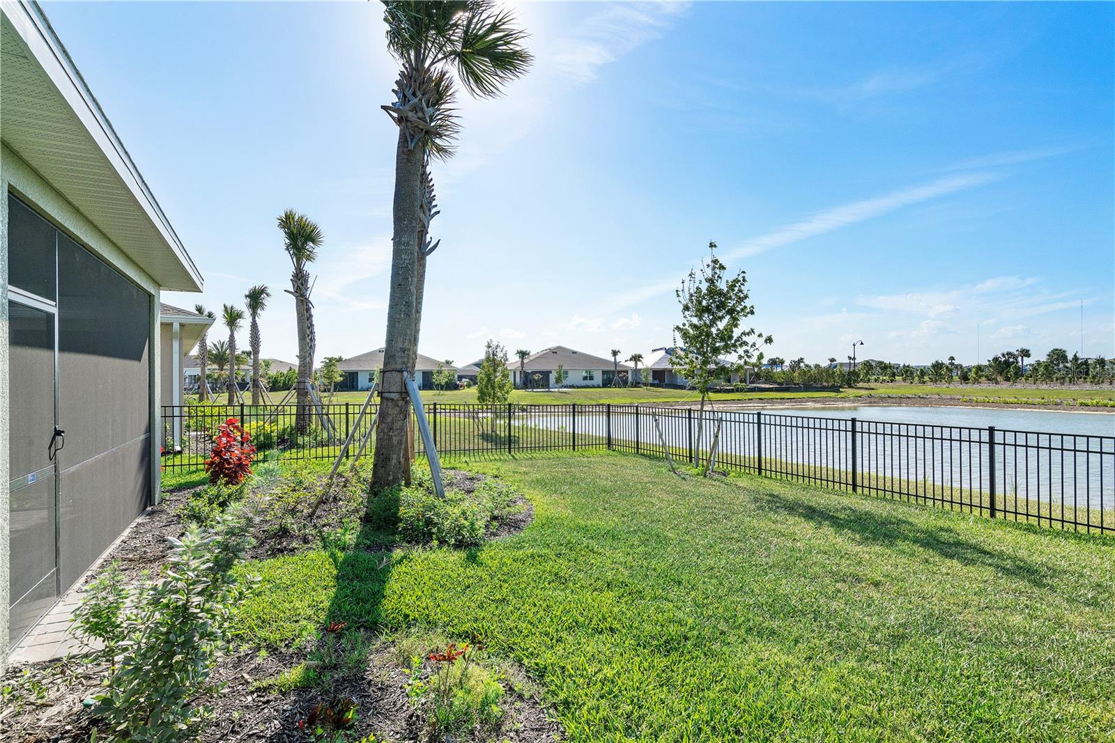 Image 22 of 40 For 43847 Blue Heron Lane