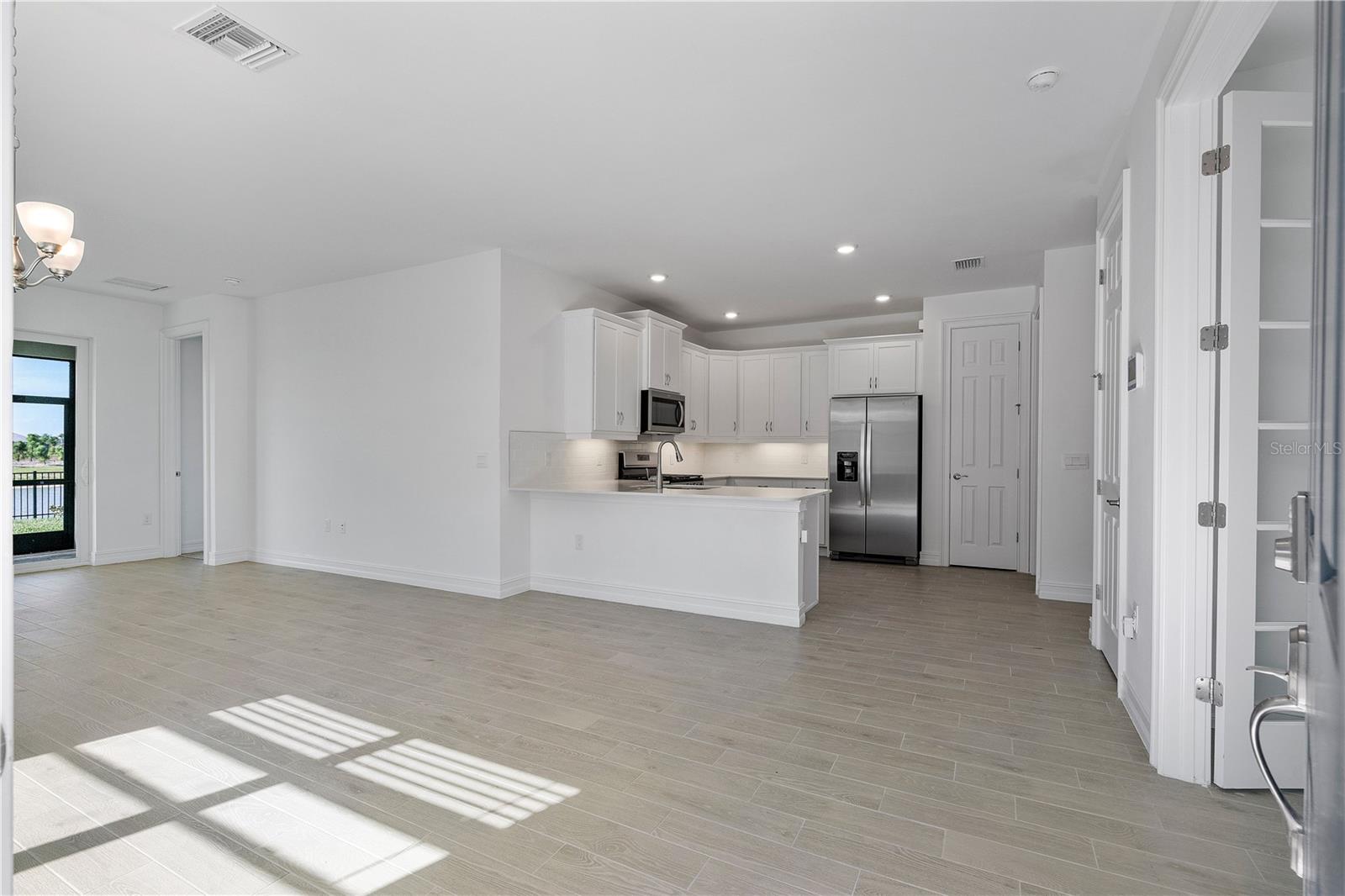 Image 3 of 40 For 43847 Blue Heron Lane