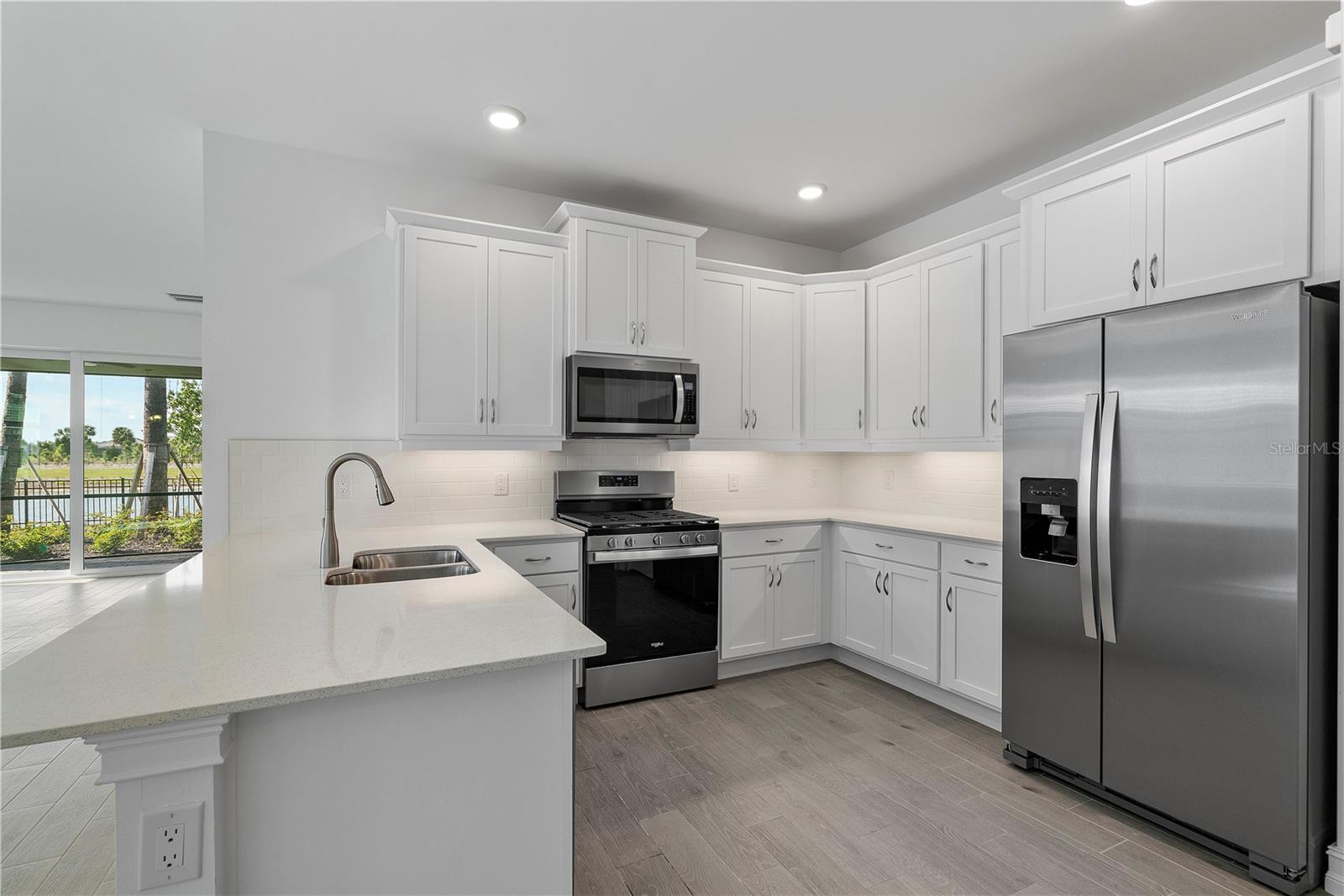 Image 8 of 40 For 43847 Blue Heron Lane