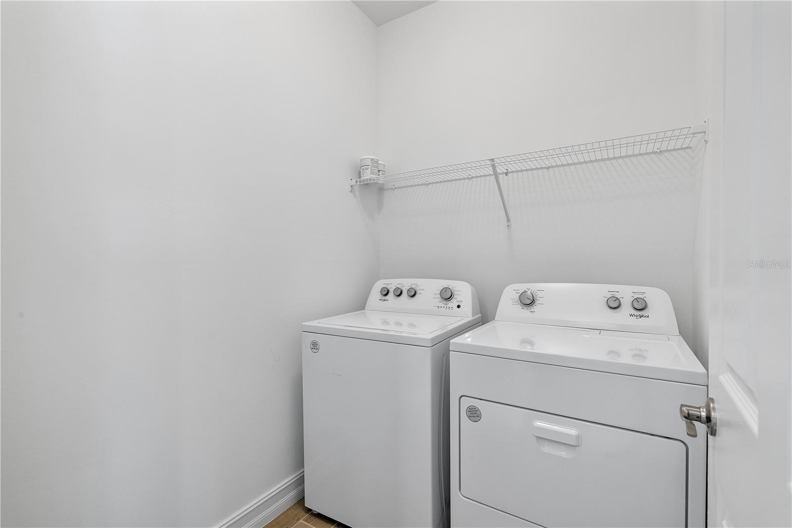 Image 9 of 40 For 43847 Blue Heron Lane