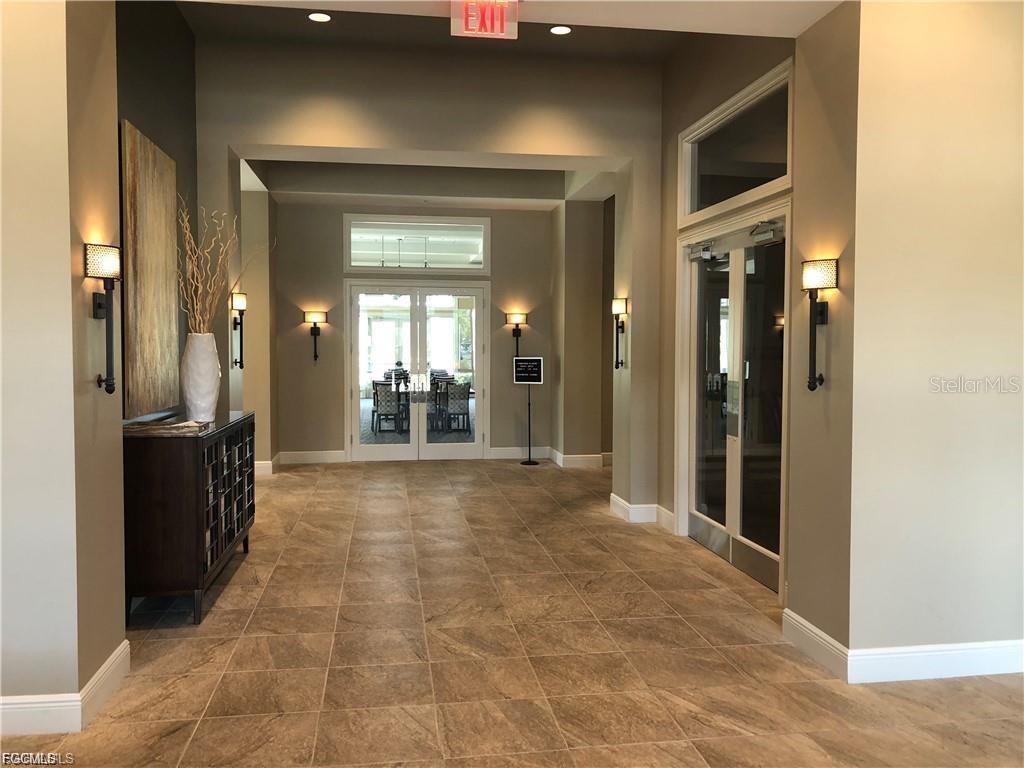Image 17 of 20 For 5650 Trailwinds Drive 122