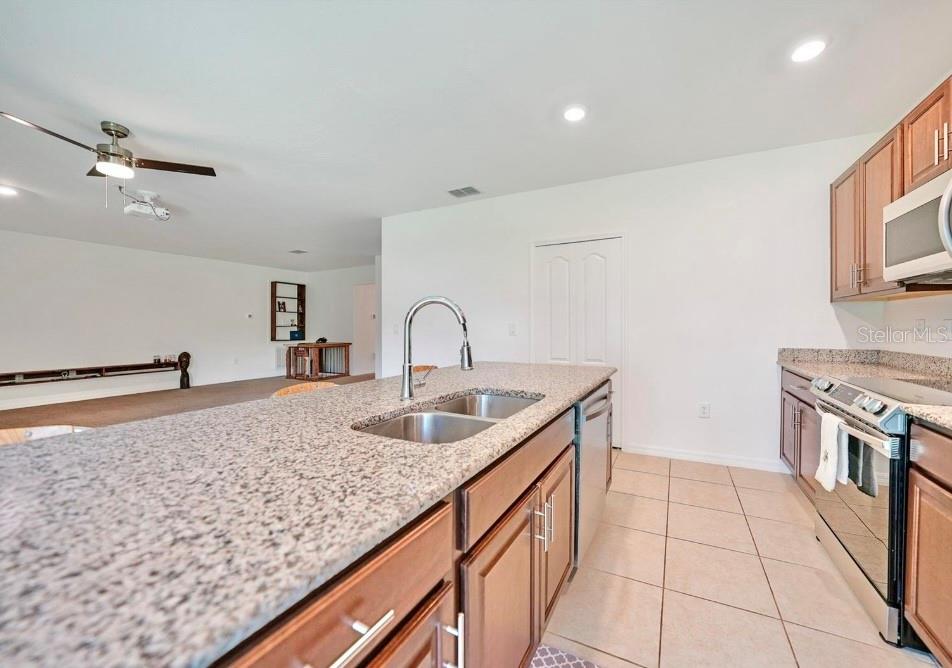 Image 3 of 19 For 23121 Newcun Avenue