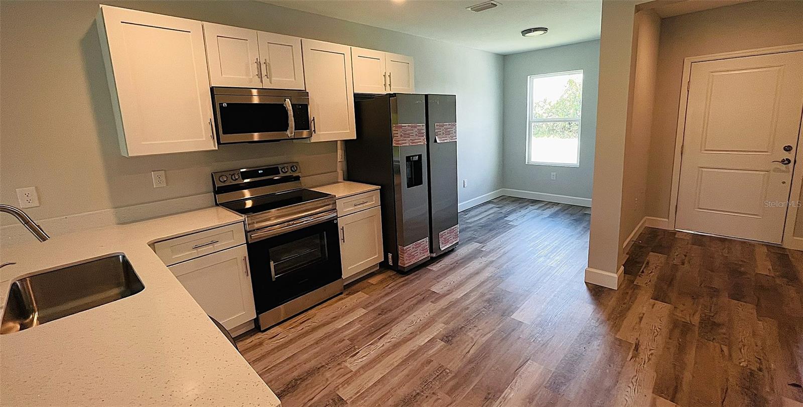 Image 9 of 38 For 12258 Henley Avenue A