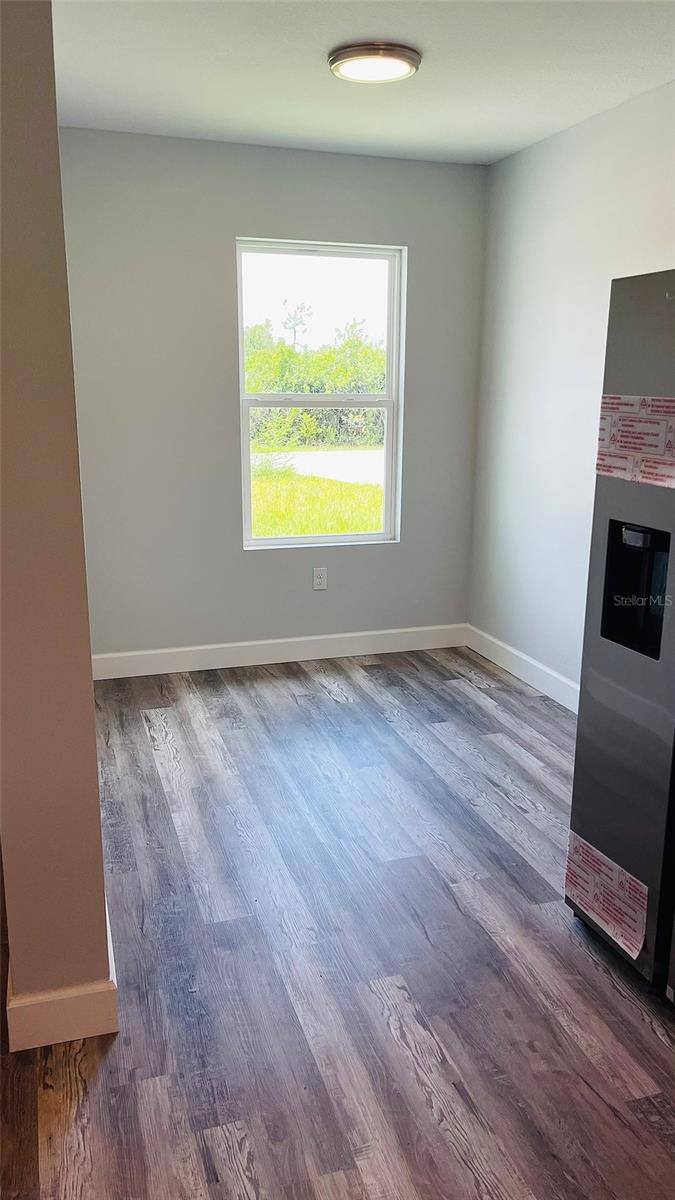 Image 16 of 39 For 12258 Henley Avenue B