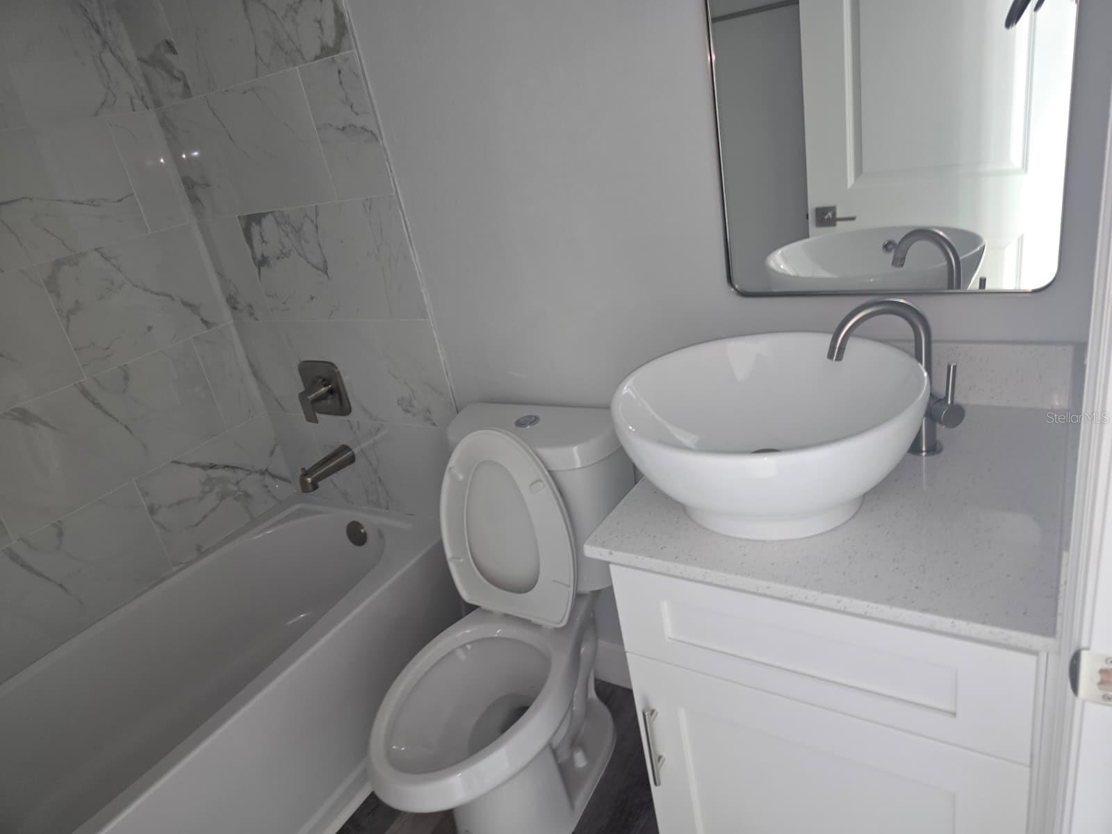 Image 31 of 39 For 12258 Henley Avenue B