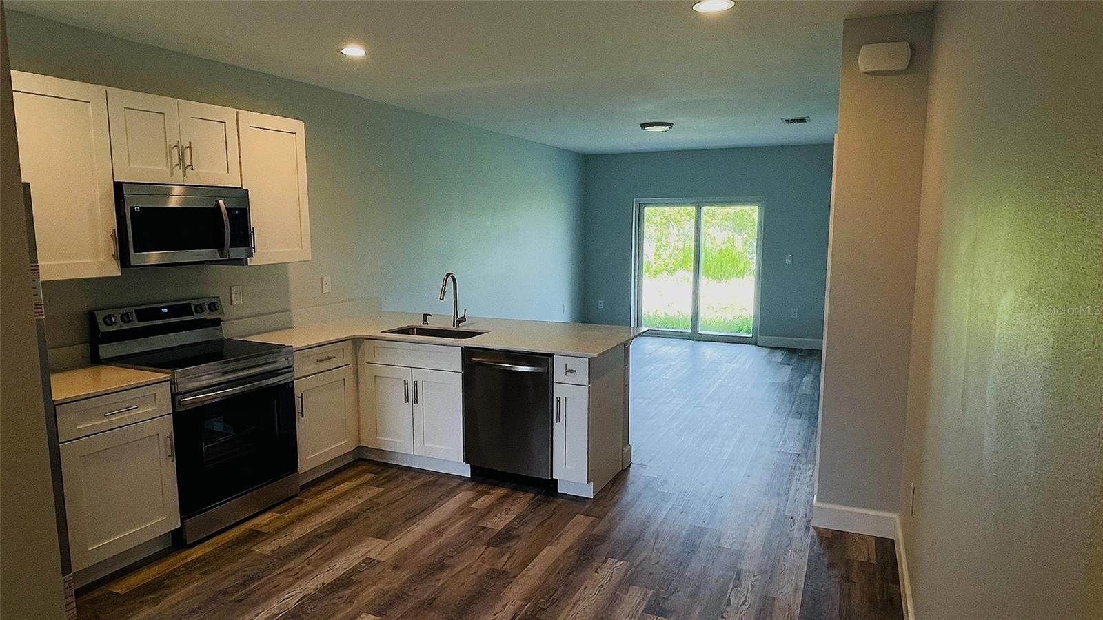 Image 8 of 39 For 12258 Henley Avenue B