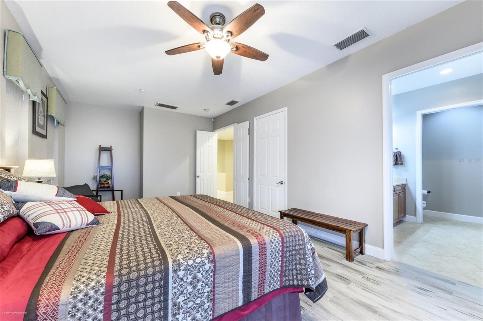 Image 39 of 59 For 10300 Tarpon Landings Terrace 4
