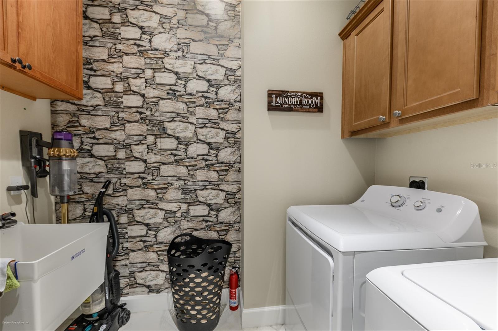 Image 46 of 59 For 10300 Tarpon Landings Terrace 4