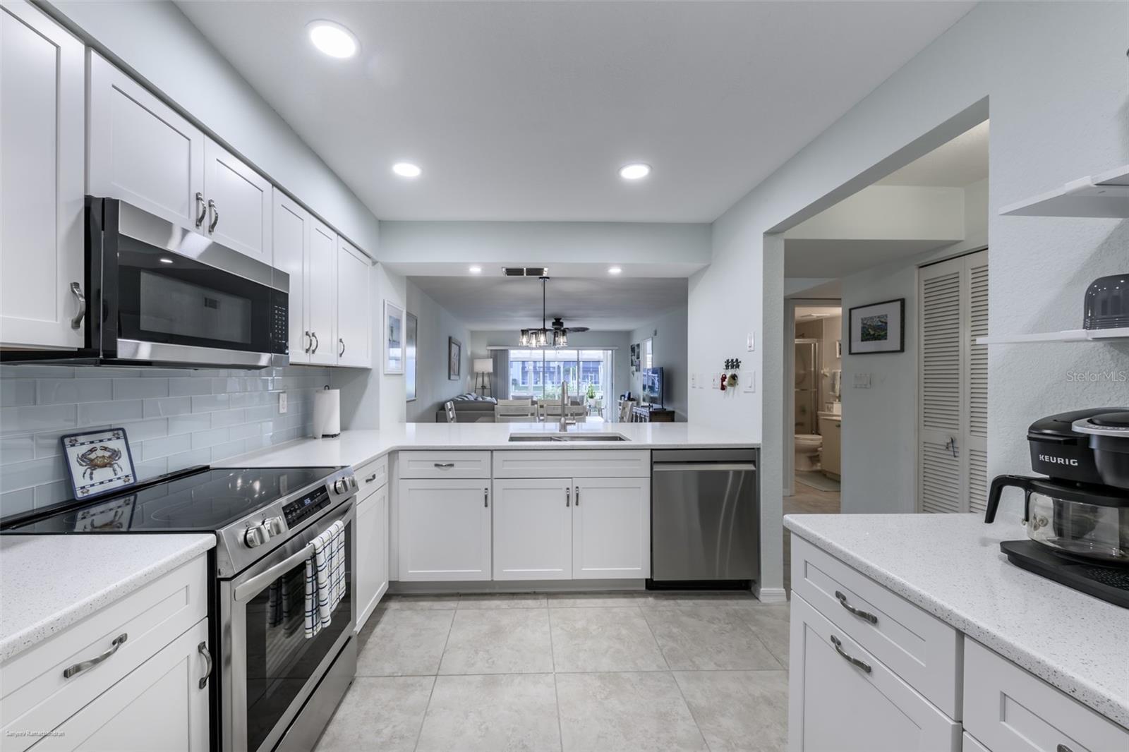 Image 10 of 51 For 220 Coldeway Drive 112