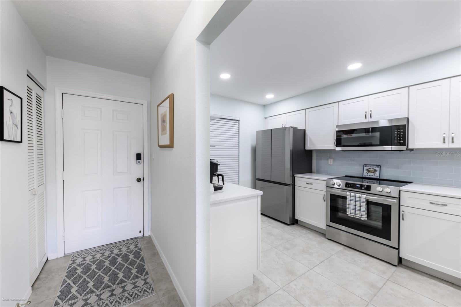 Image 11 of 51 For 220 Coldeway Drive 112