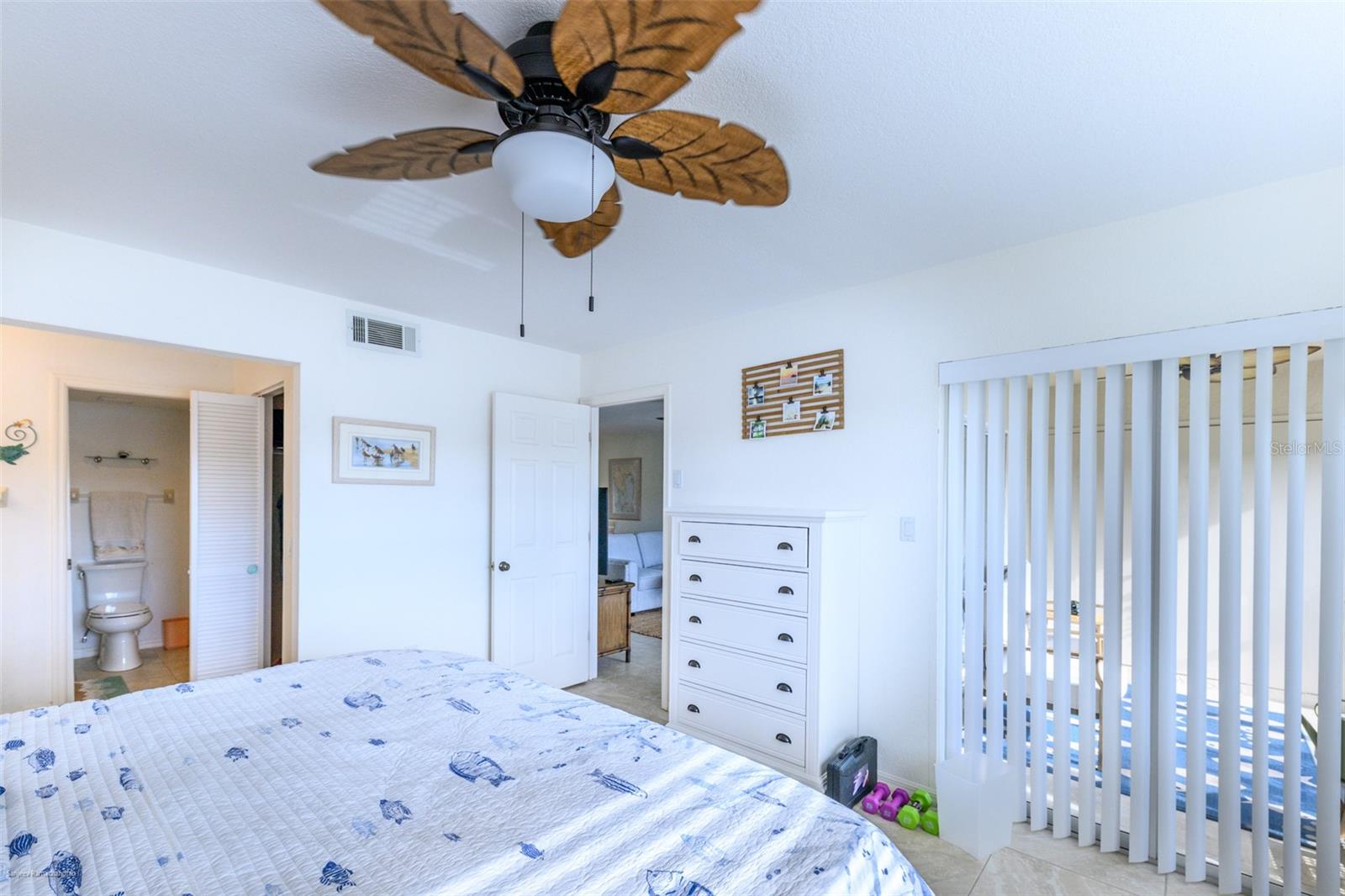 Image 30 of 51 For 220 Coldeway Drive 112