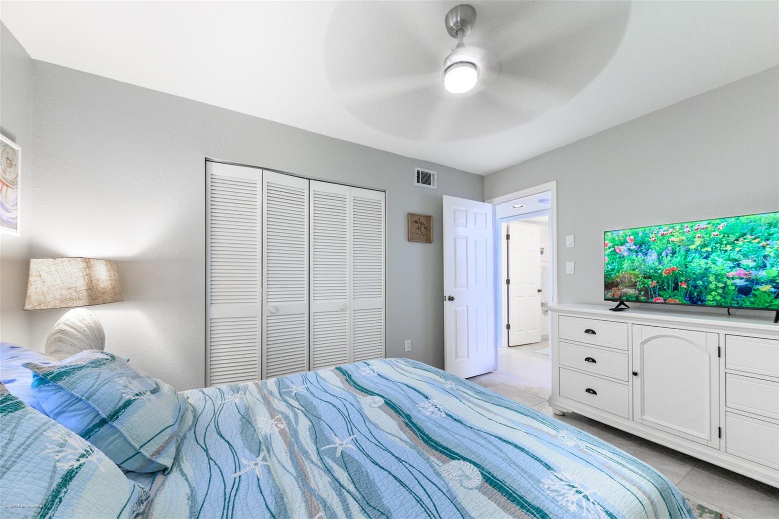 Image 39 of 51 For 220 Coldeway Drive 112
