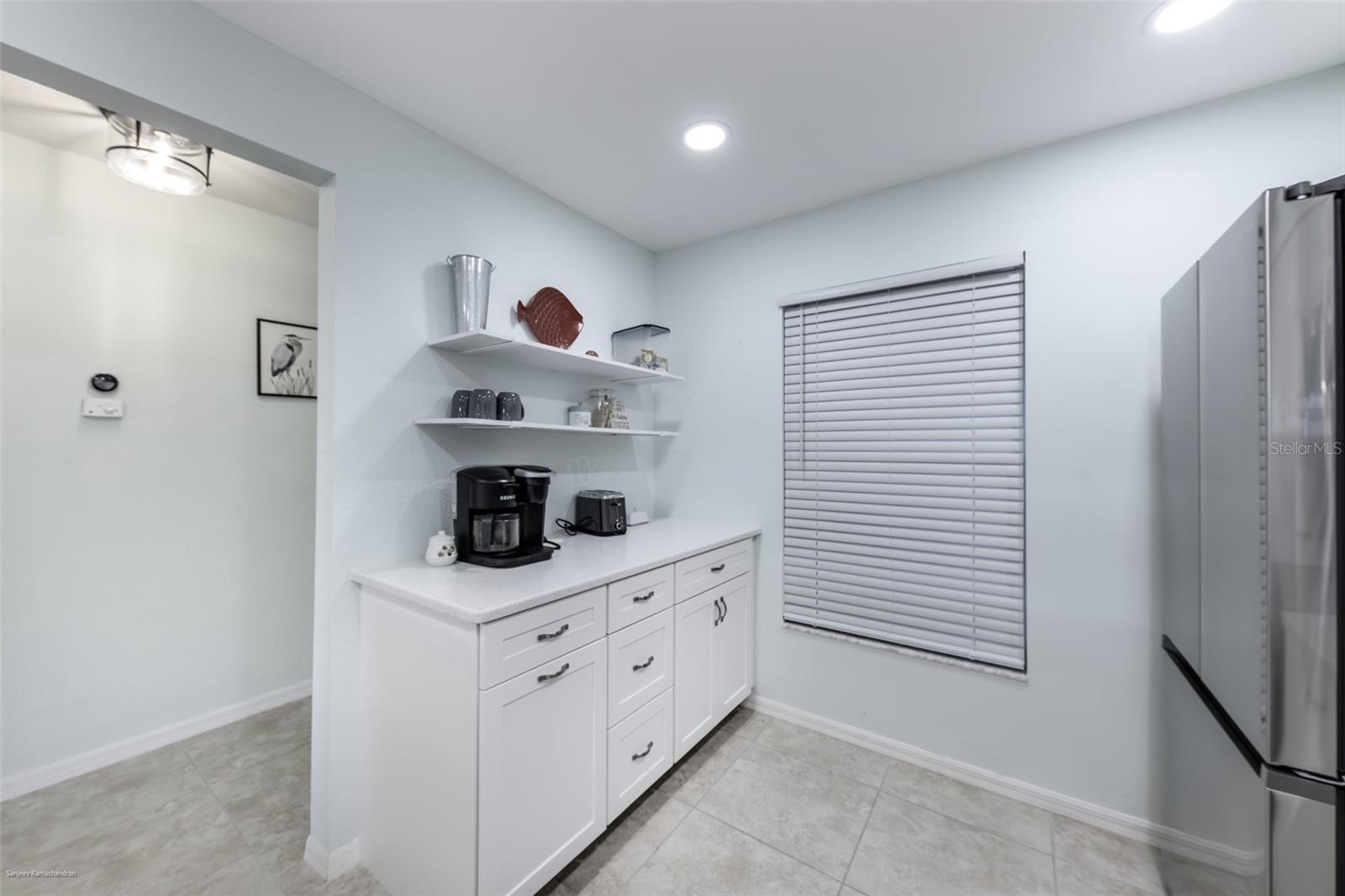 Image 8 of 51 For 220 Coldeway Drive 112