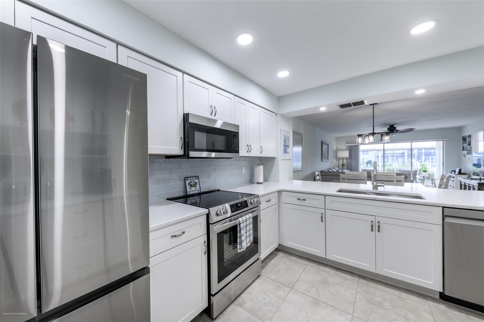 Image 9 of 51 For 220 Coldeway Drive 112