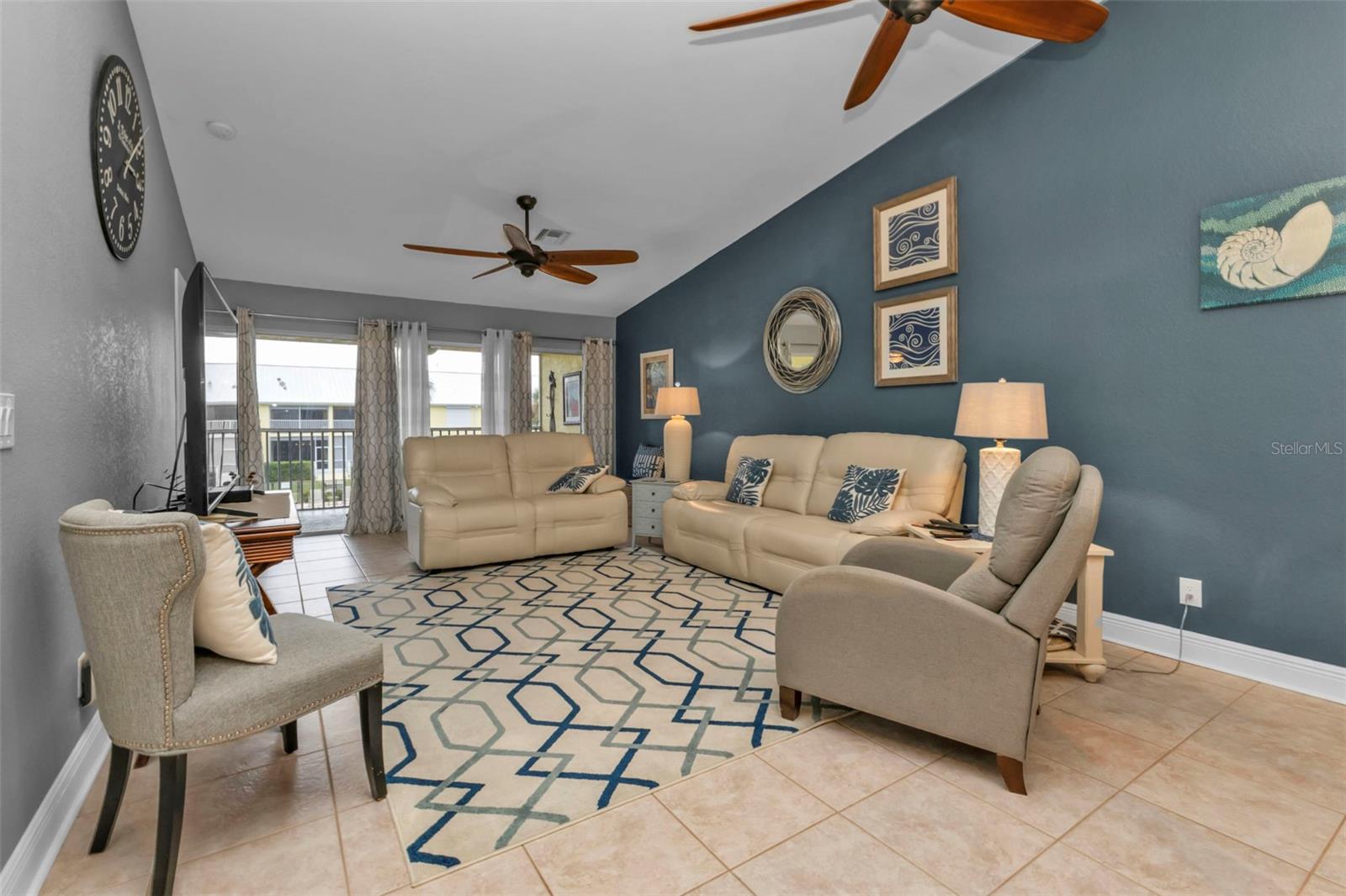 Image 11 of 43 For 2000 Bal Harbor Boulevard 321