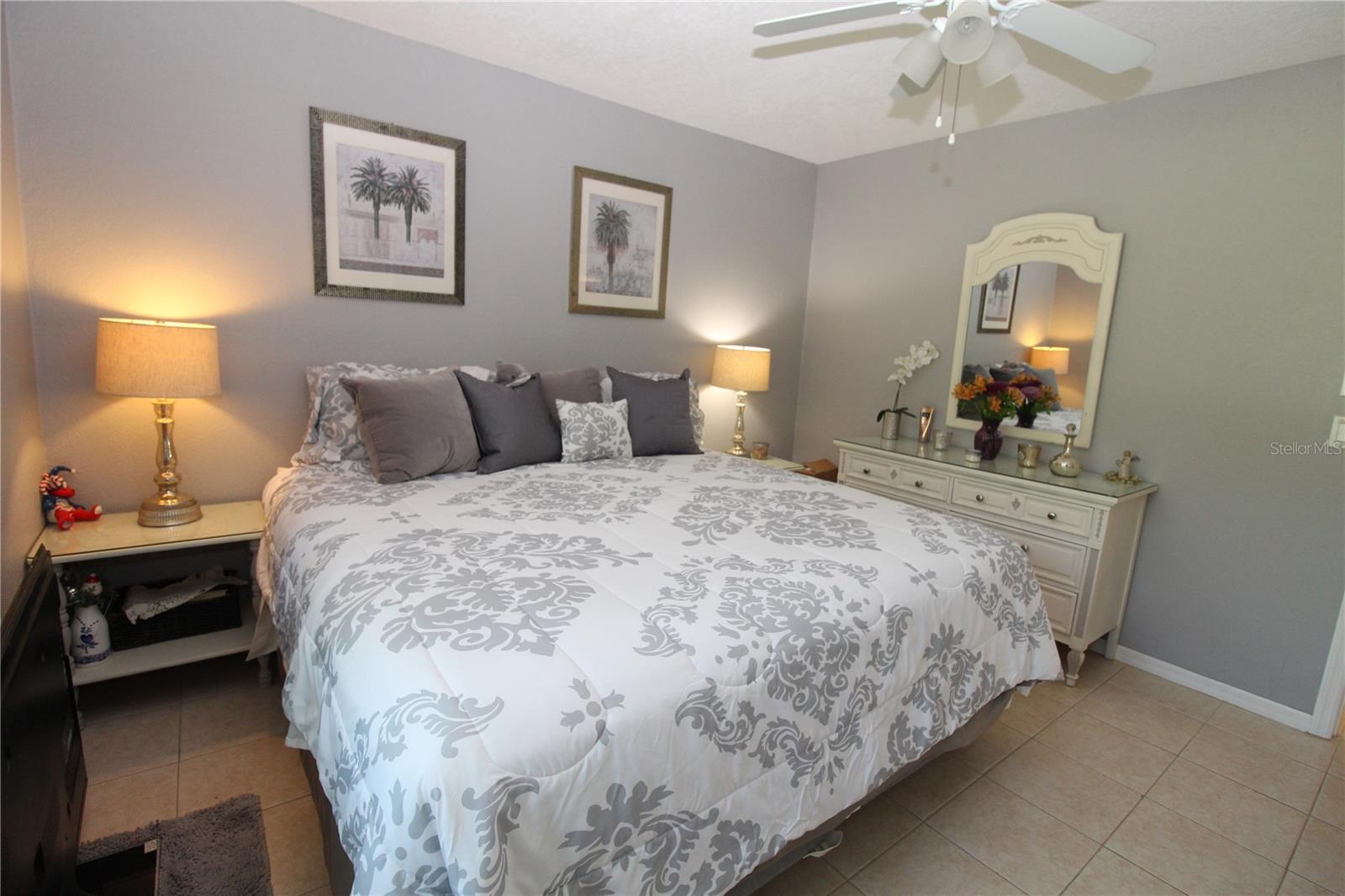 Image 23 of 73 For 538 Grenada Street