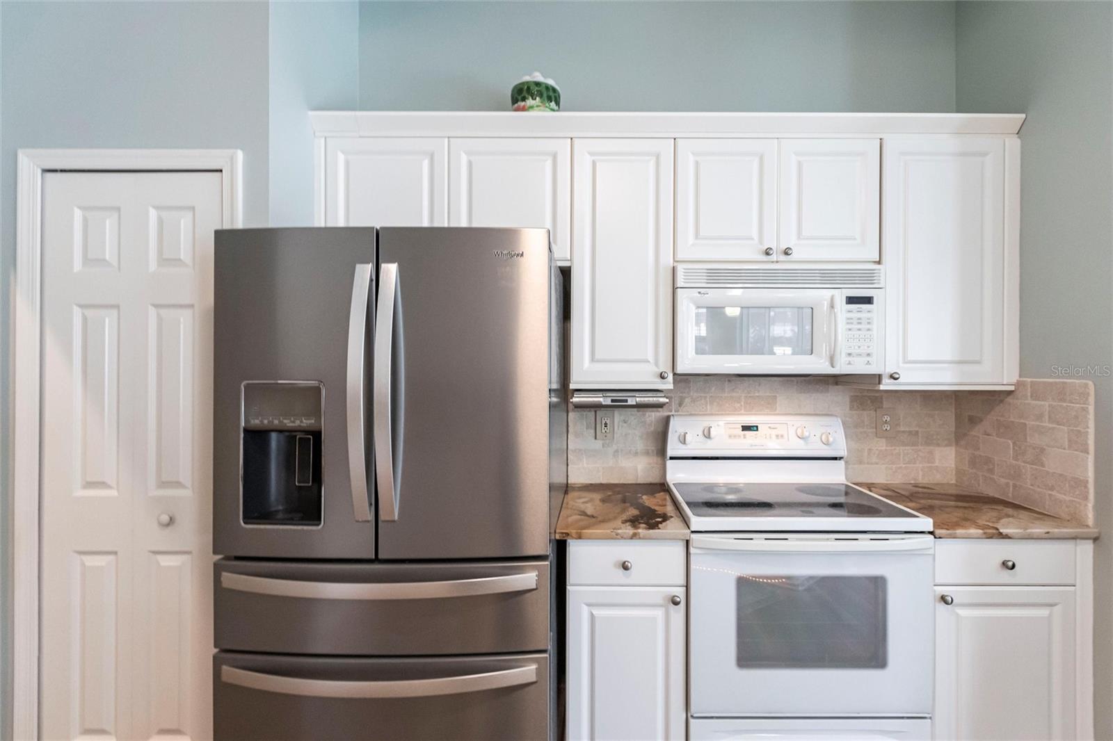 Image 10 of 51 For 14259 Reserve Court