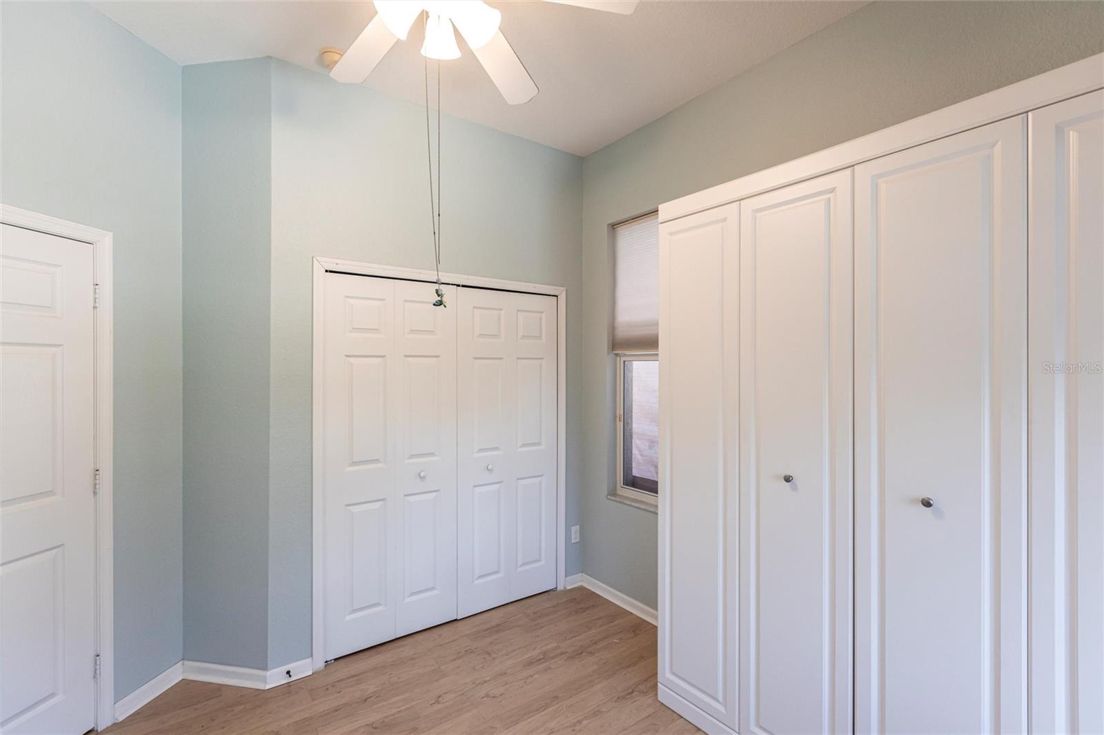 Image 15 of 51 For 14259 Reserve Court