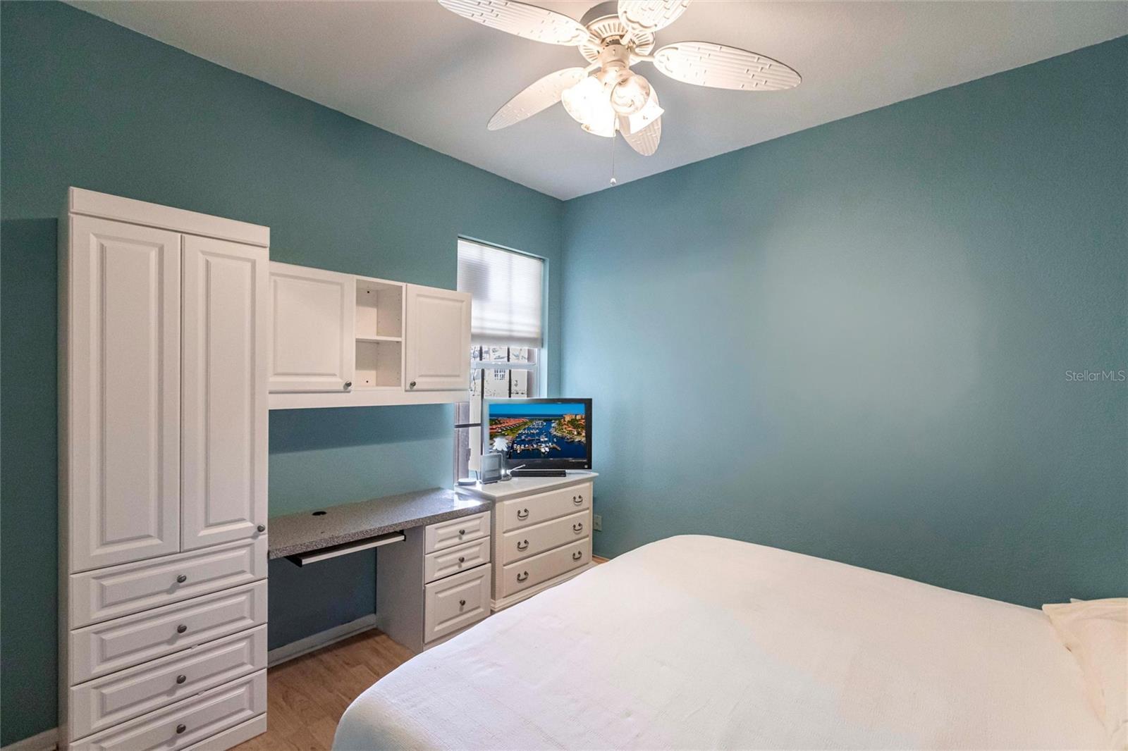 Image 20 of 51 For 14259 Reserve Court