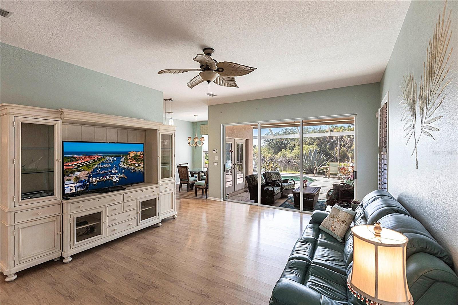 Image 5 of 51 For 14259 Reserve Court