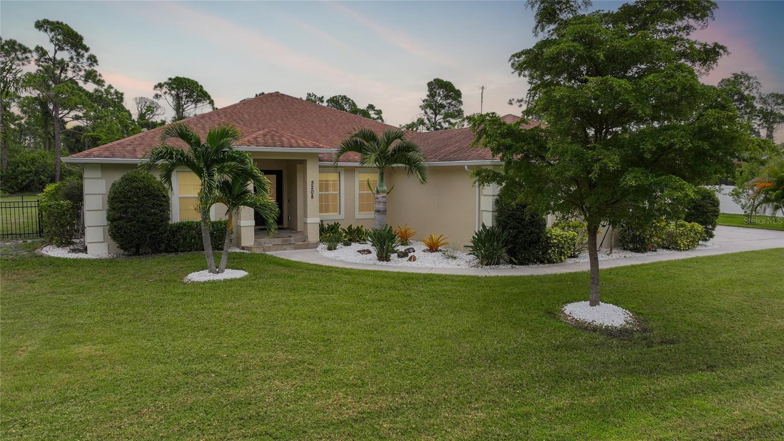 Image 4 of 68 For 5208 Churchill Road