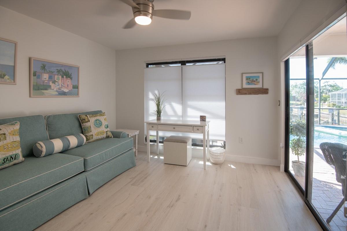 Image 21 of 42 For 915 Don Juan Court