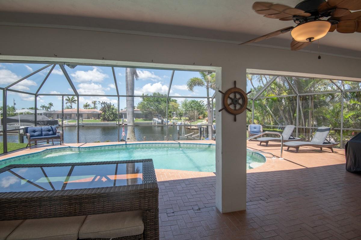 Image 27 of 42 For 915 Don Juan Court